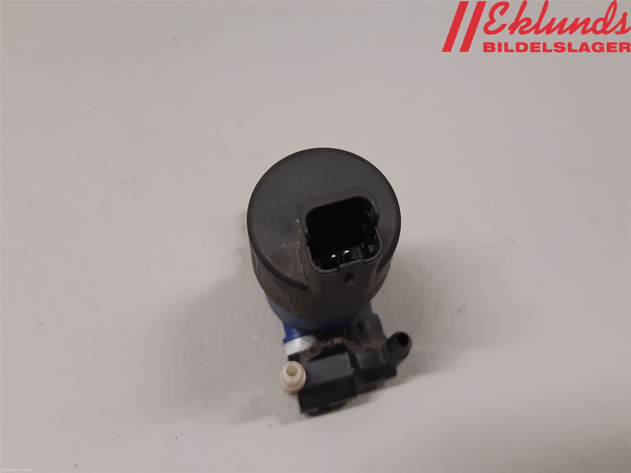Renault CLIO III  09-12 Spolarpump Vindruta