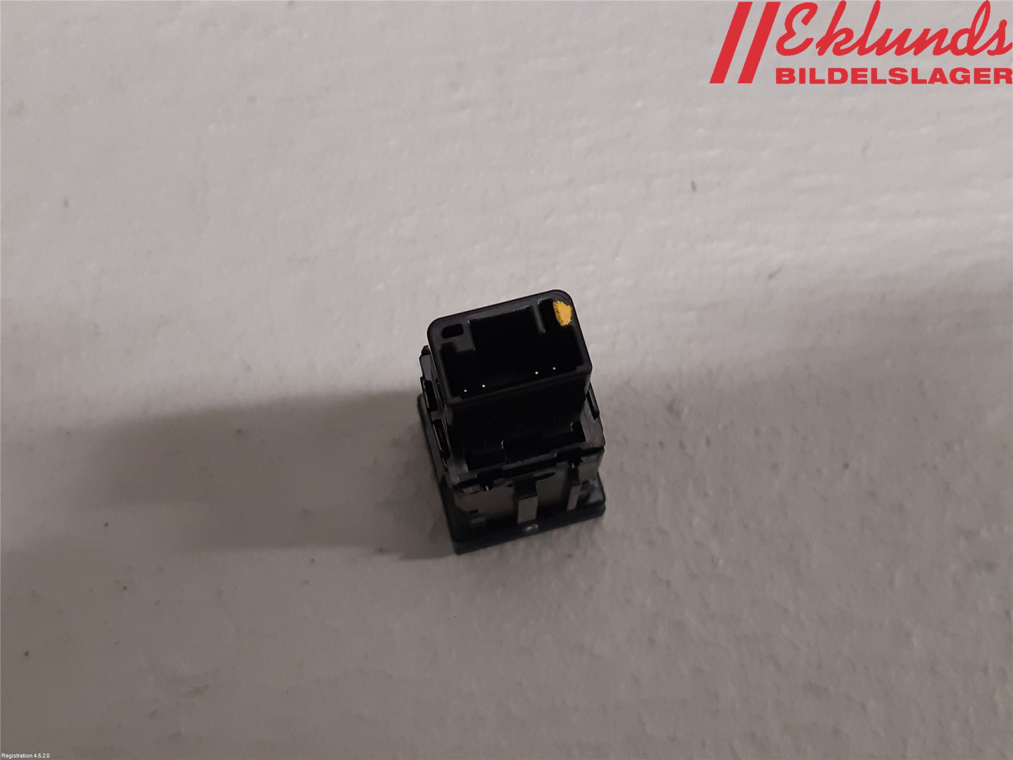 Toyota RAV4 19- Strömställare Baklucka