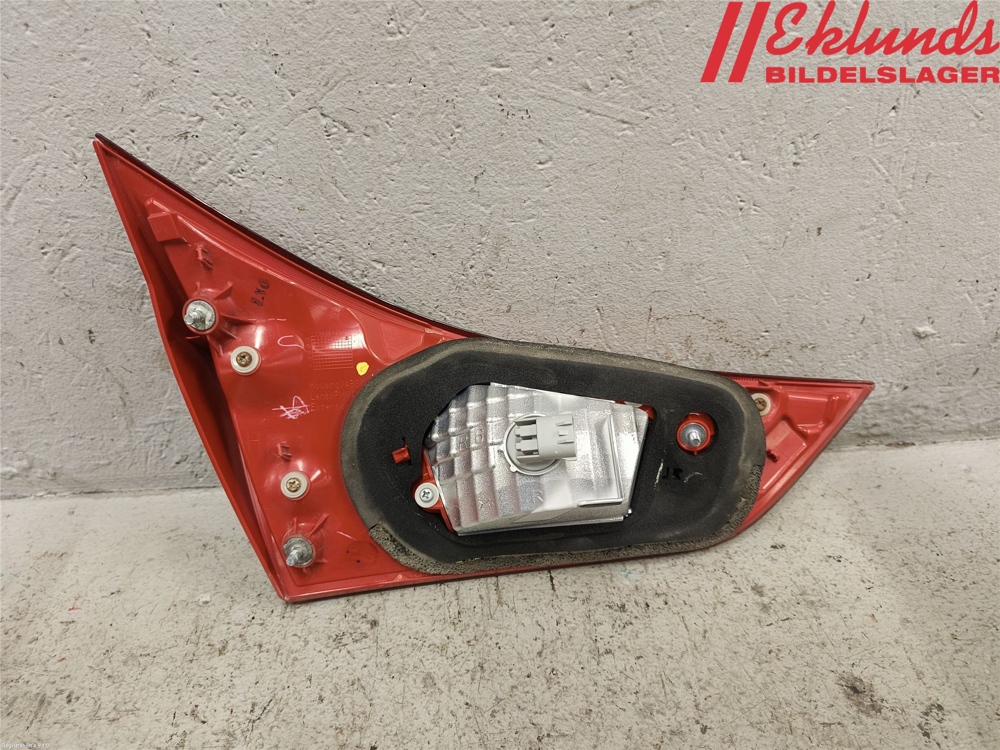 Toyota AURIS 13-19 Bakljus Lucka Hö