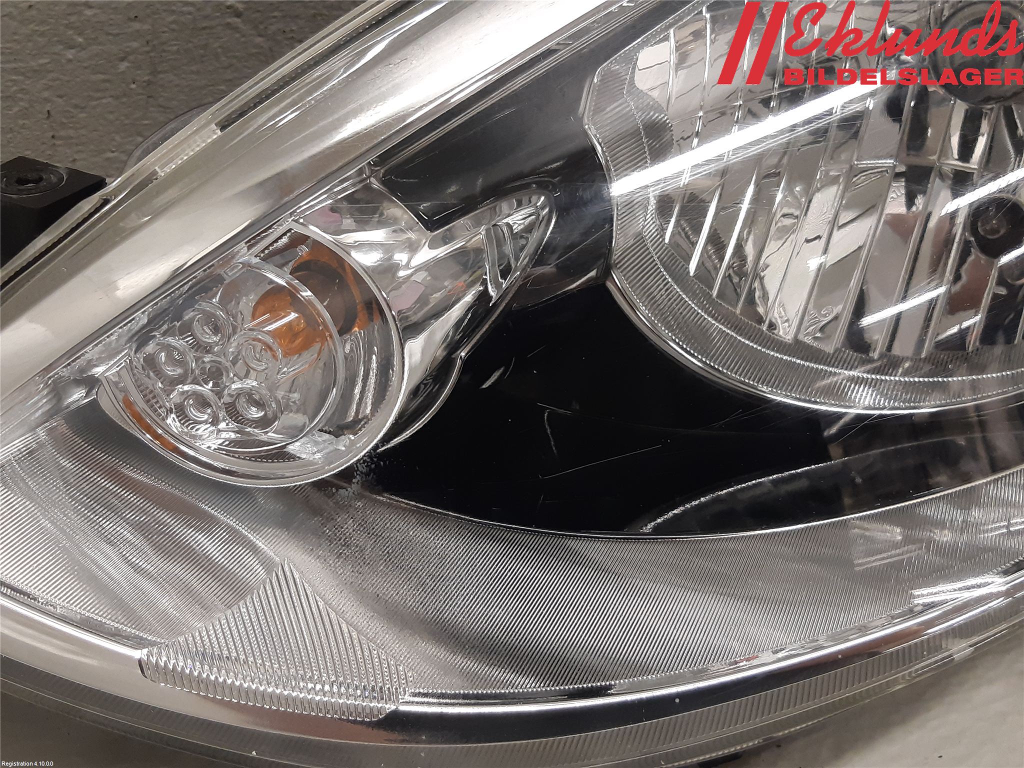 Nissan MICRA 11-16 Strålkastare Vänster
