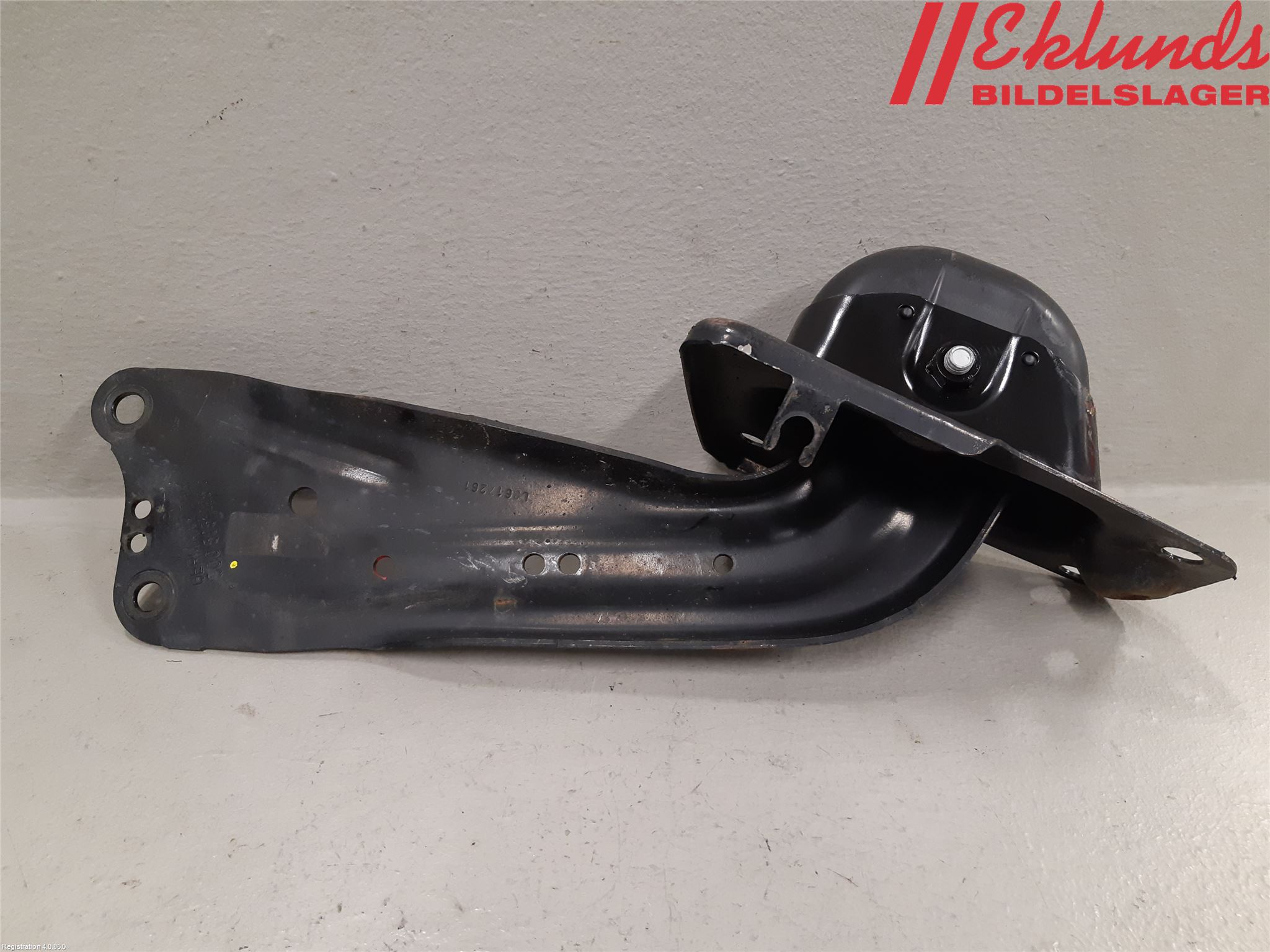 Volkswagen VW PASSAT 15-19 Bärarm Bak Vänster