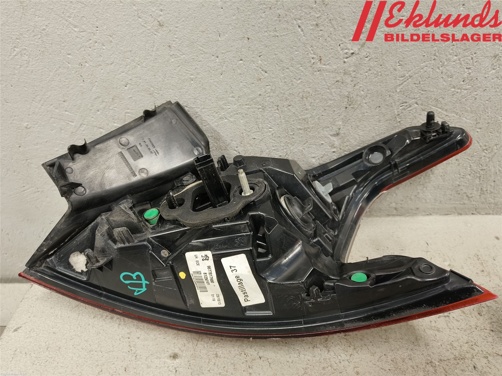 Peugeot 308 14-21 Bakljus Vänster