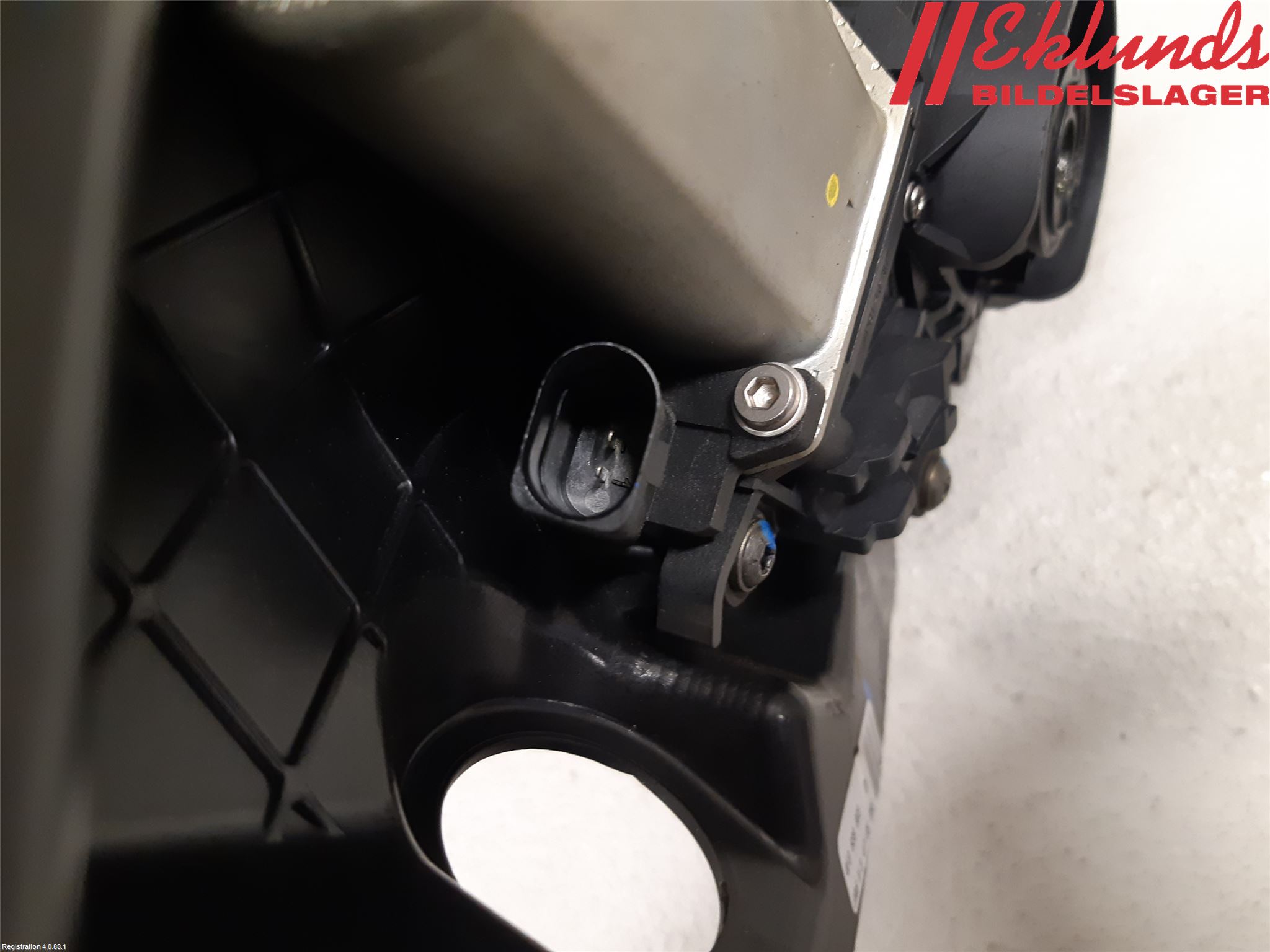 Audi A6/S6     05-11 Centrallåsmotor Vänster