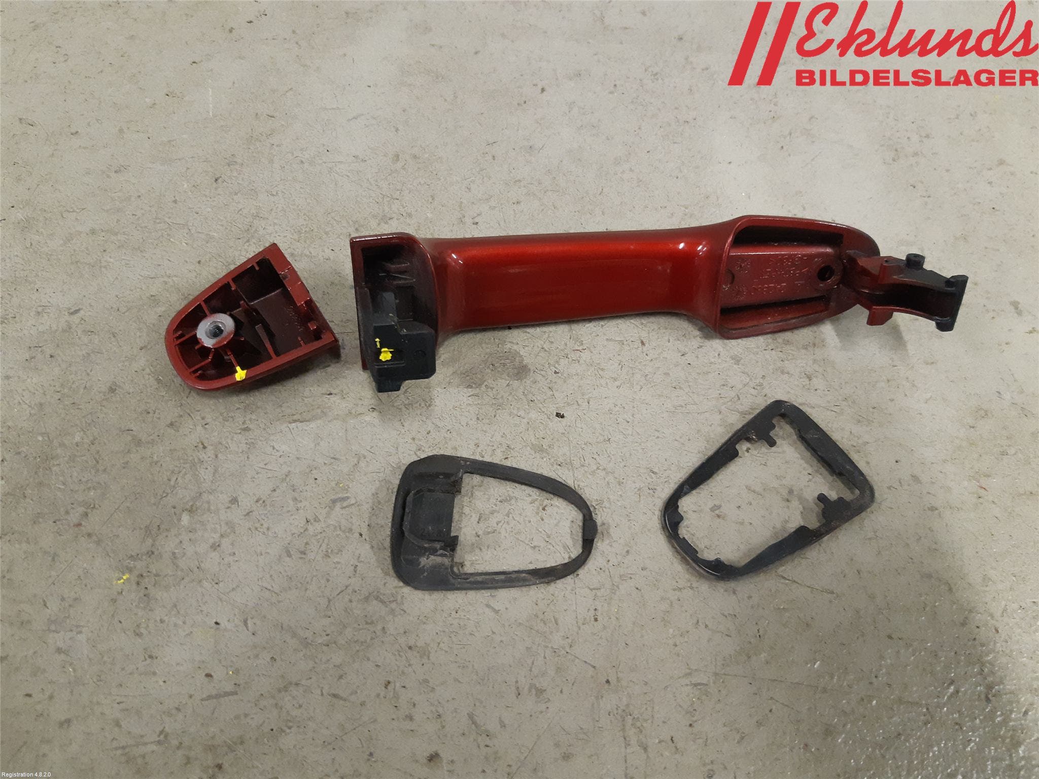 Toyota YARIS XP130 12-14 Dörrhandtag Yttre Hö