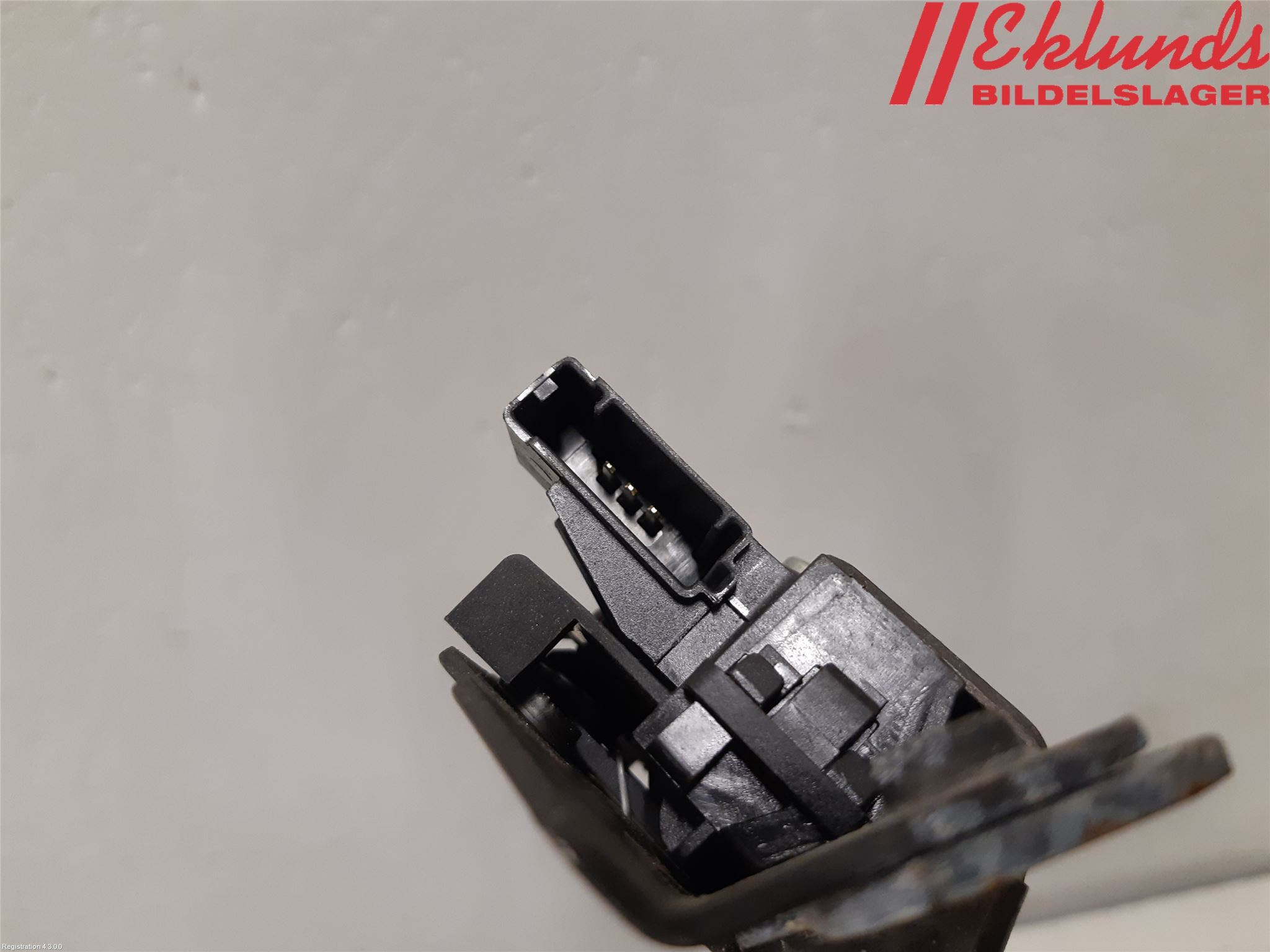 Opel ASTRA J 10-15 Låskista Baklucka