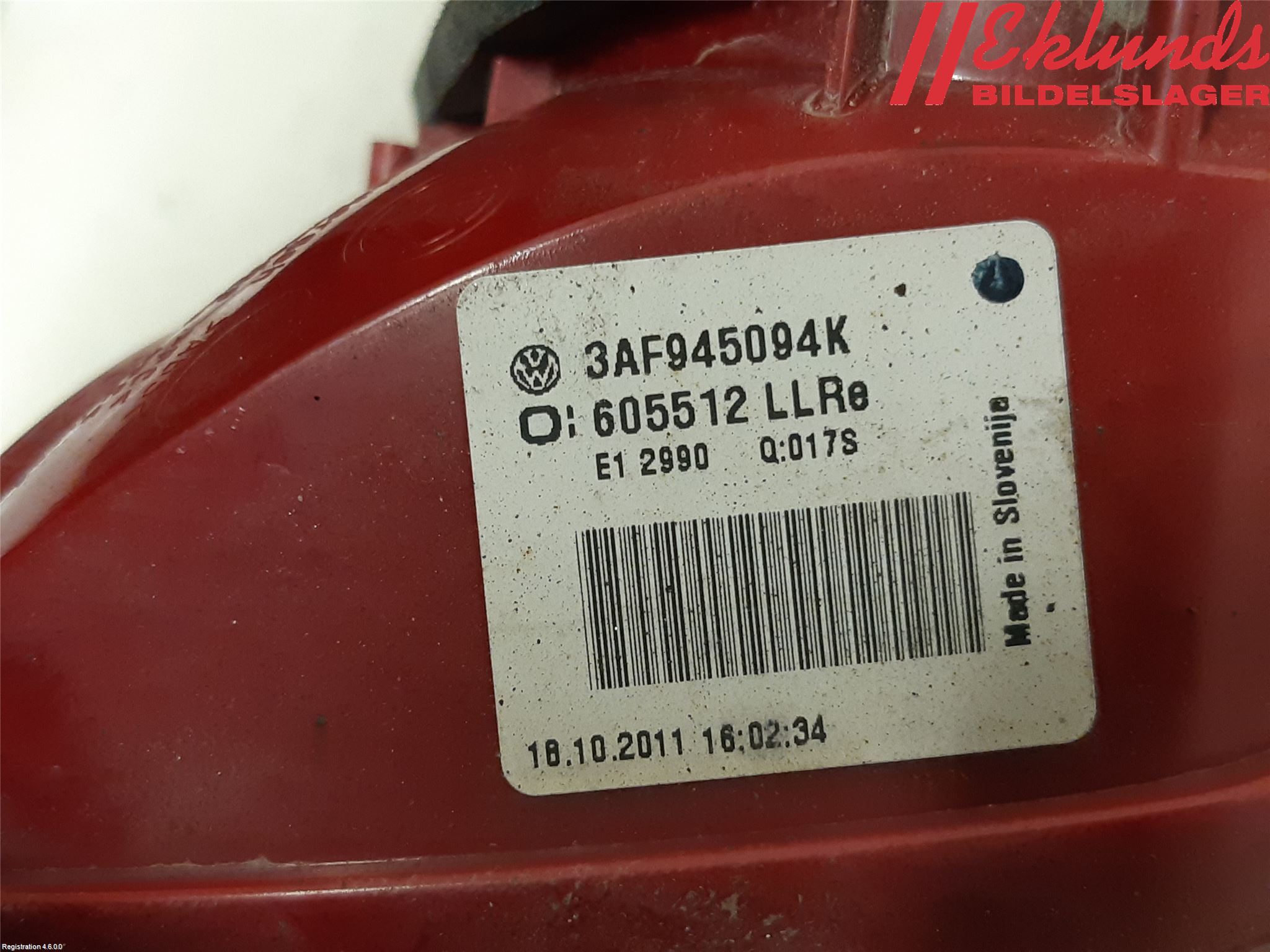 Volkswagen VW PASSAT 11-14 Bakljus Lucka Hö
