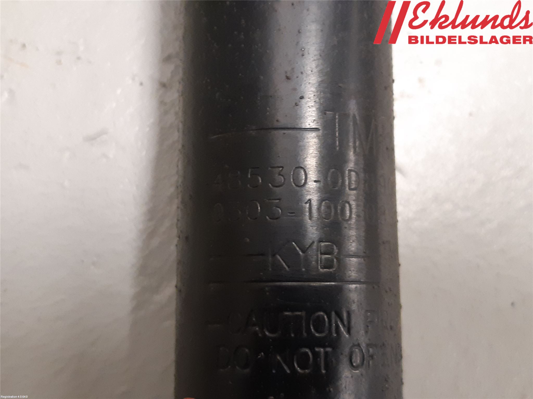 Toyota YARIS XP130 15-20 Stötdämpare Bak