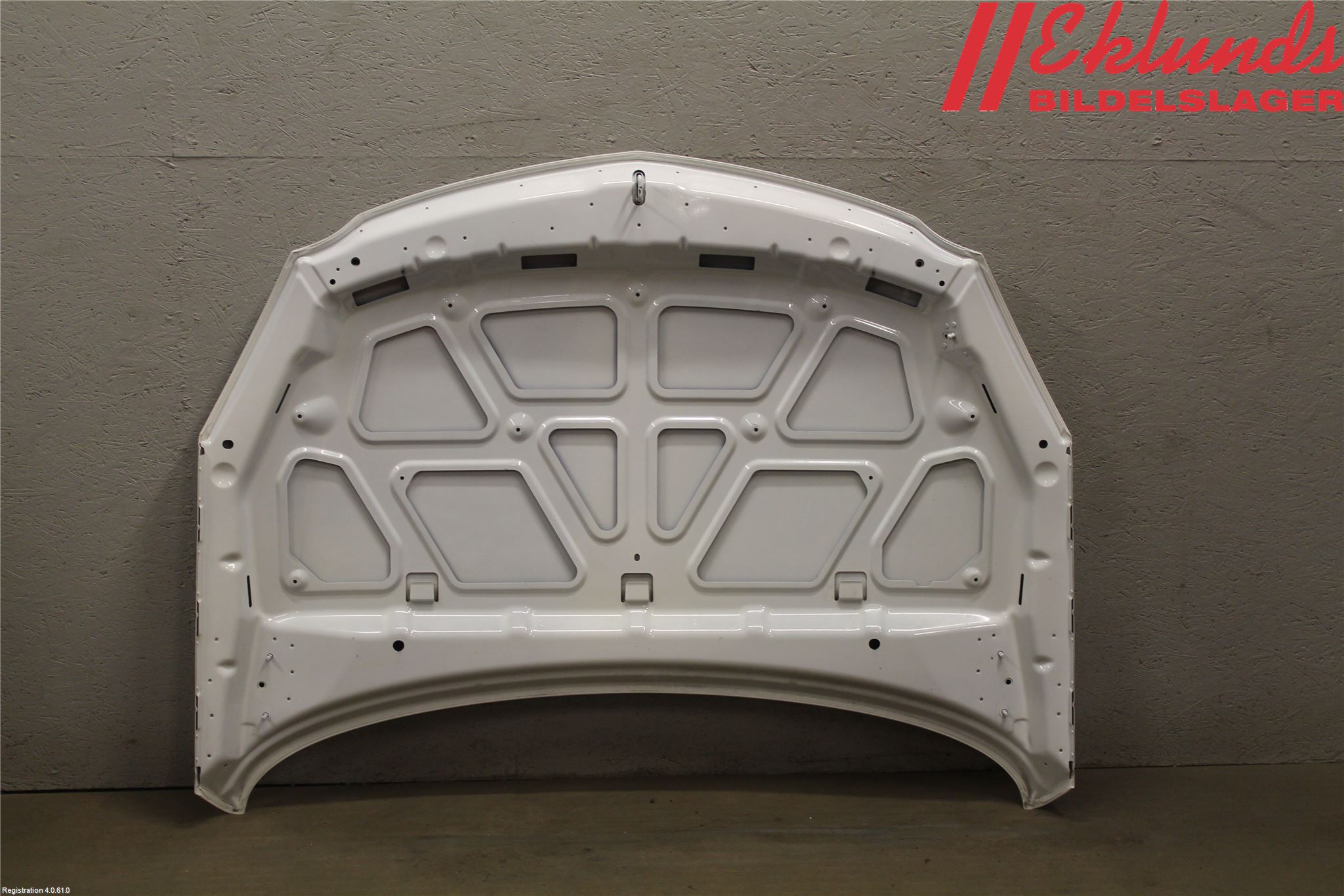 Opel INSIGNIA 09-16 Huv Fram