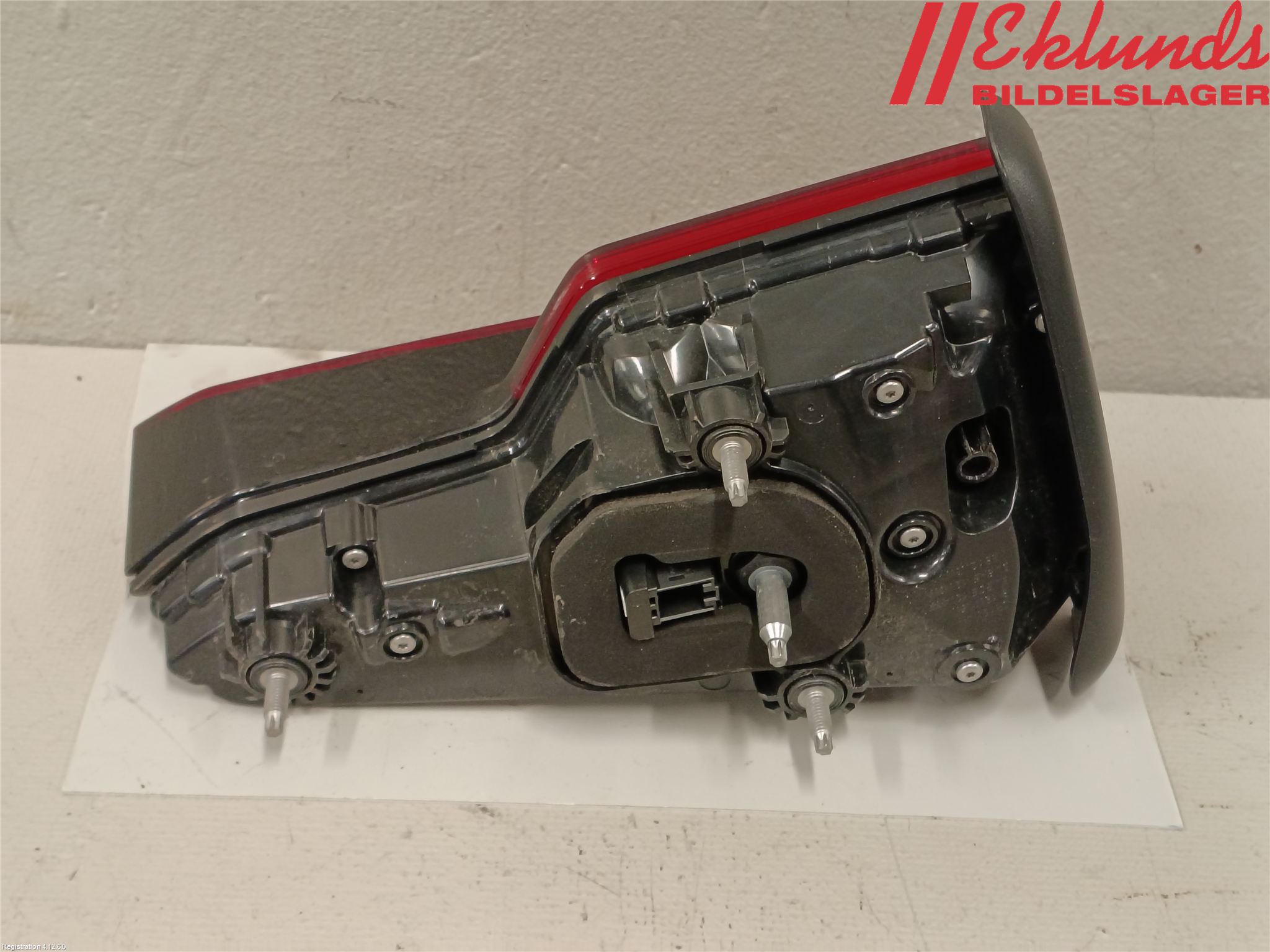 Audi A4/S4 B9 16-19 Bakljus Lucka Hö