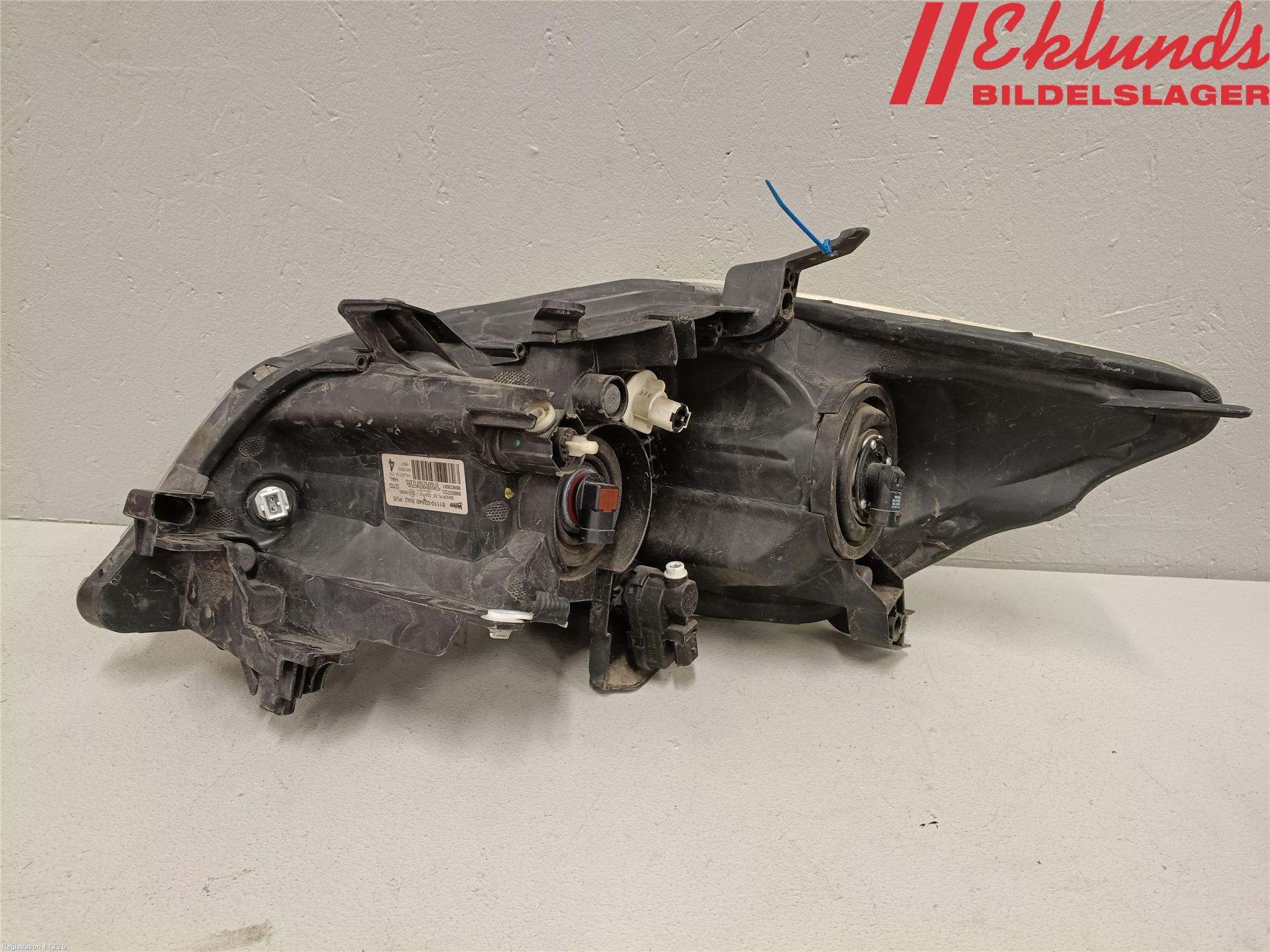 Toyota AURIS 10-12 Strålkastare Höger