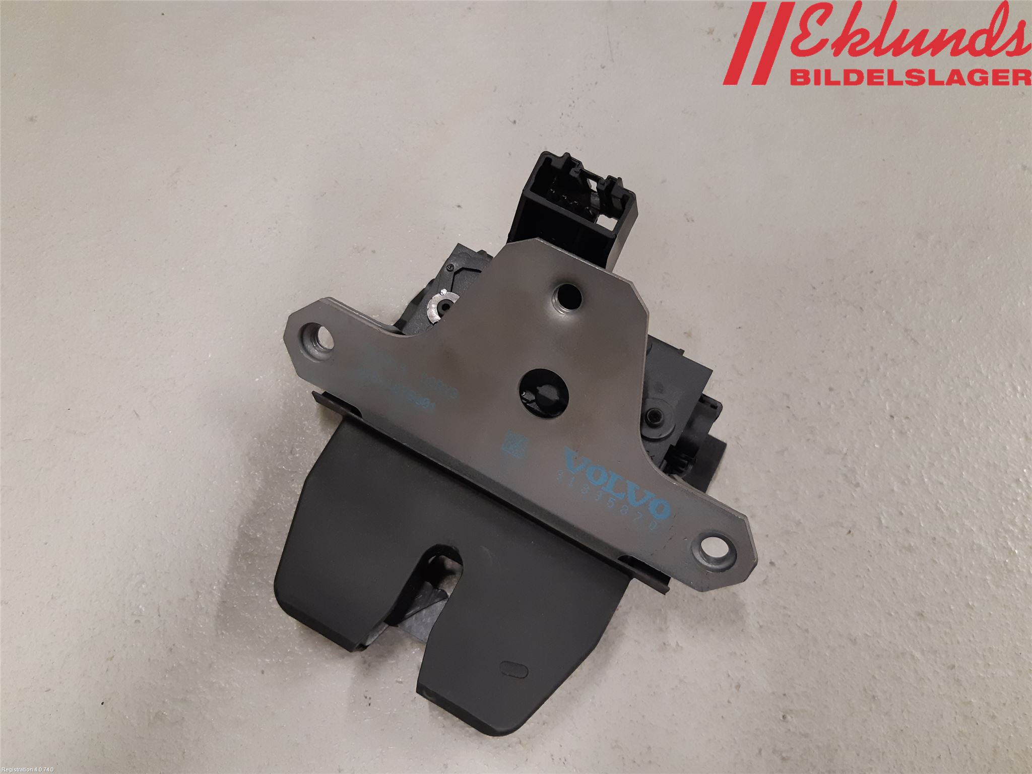 Volvo V40 12-19 Låskista Baklucka