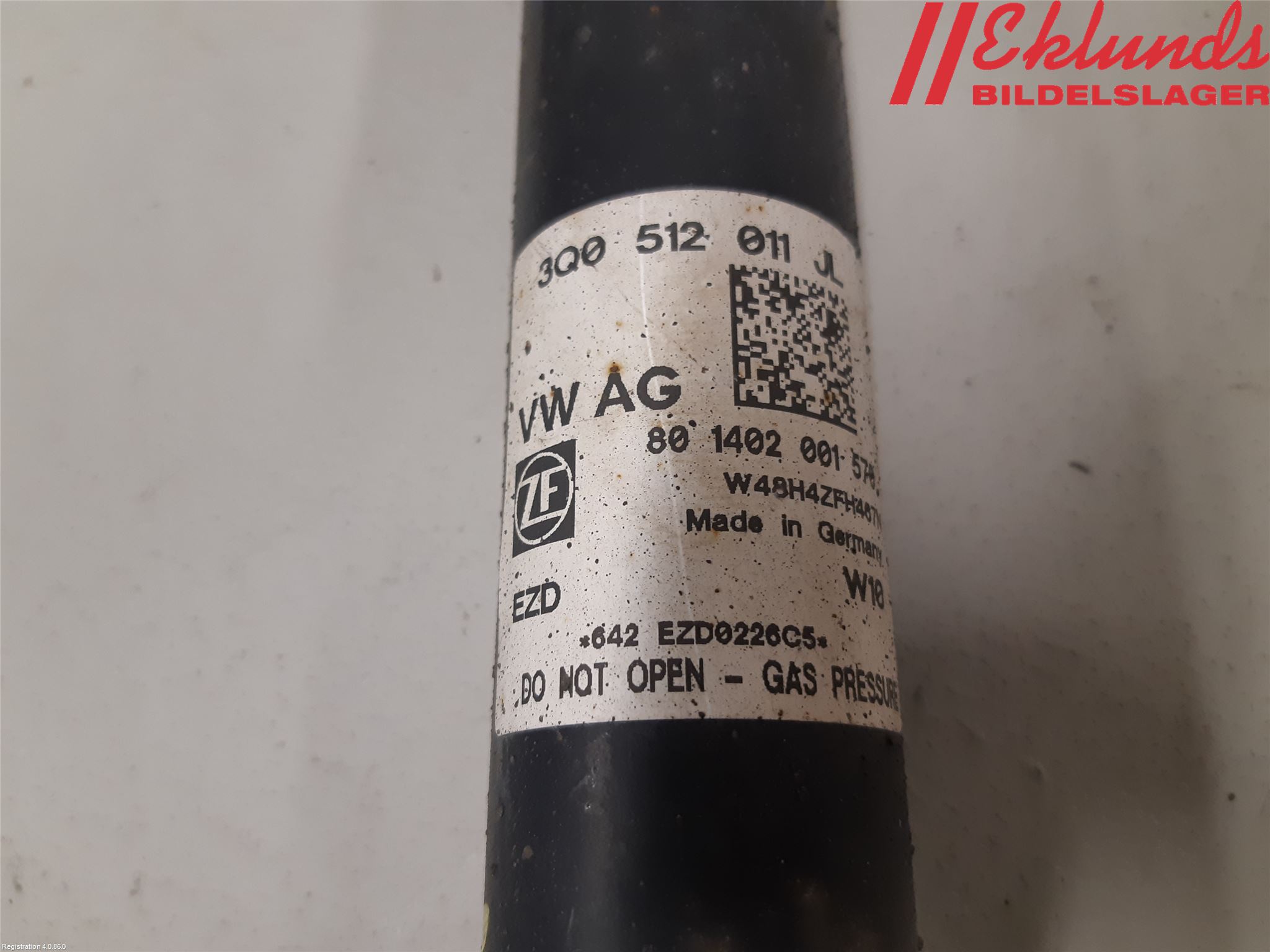 Volkswagen VW PASSAT 15-19 Stötdämpare Bak