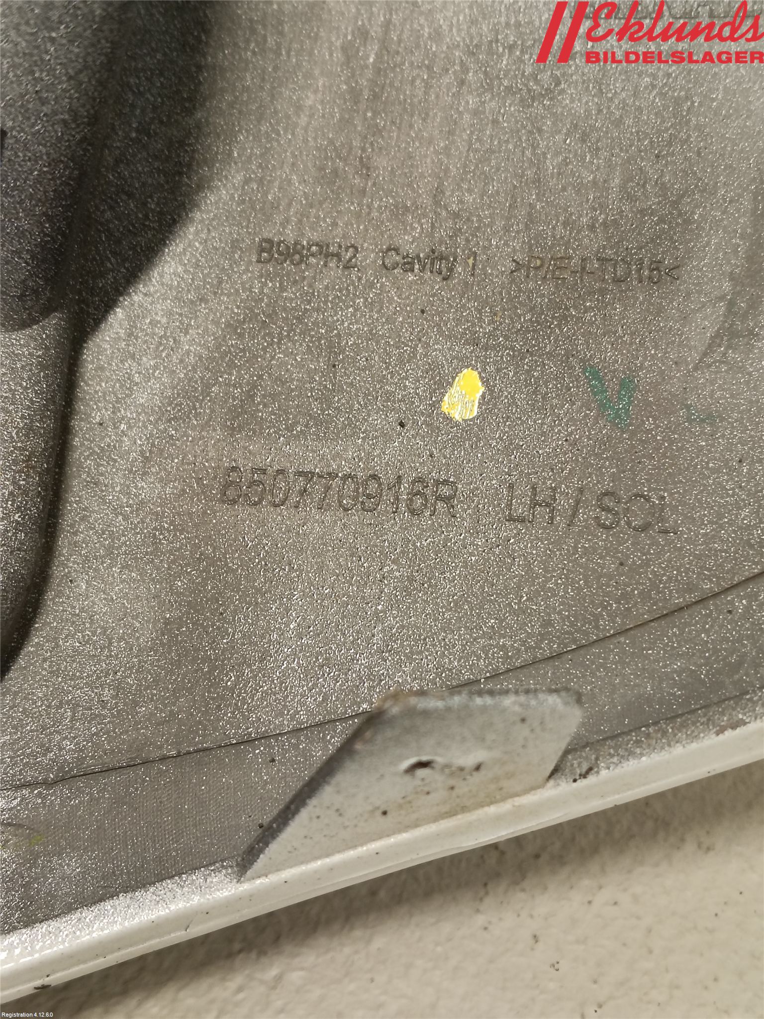 Renault CLIO IV 16-19 Stötfångardel Bak Vä