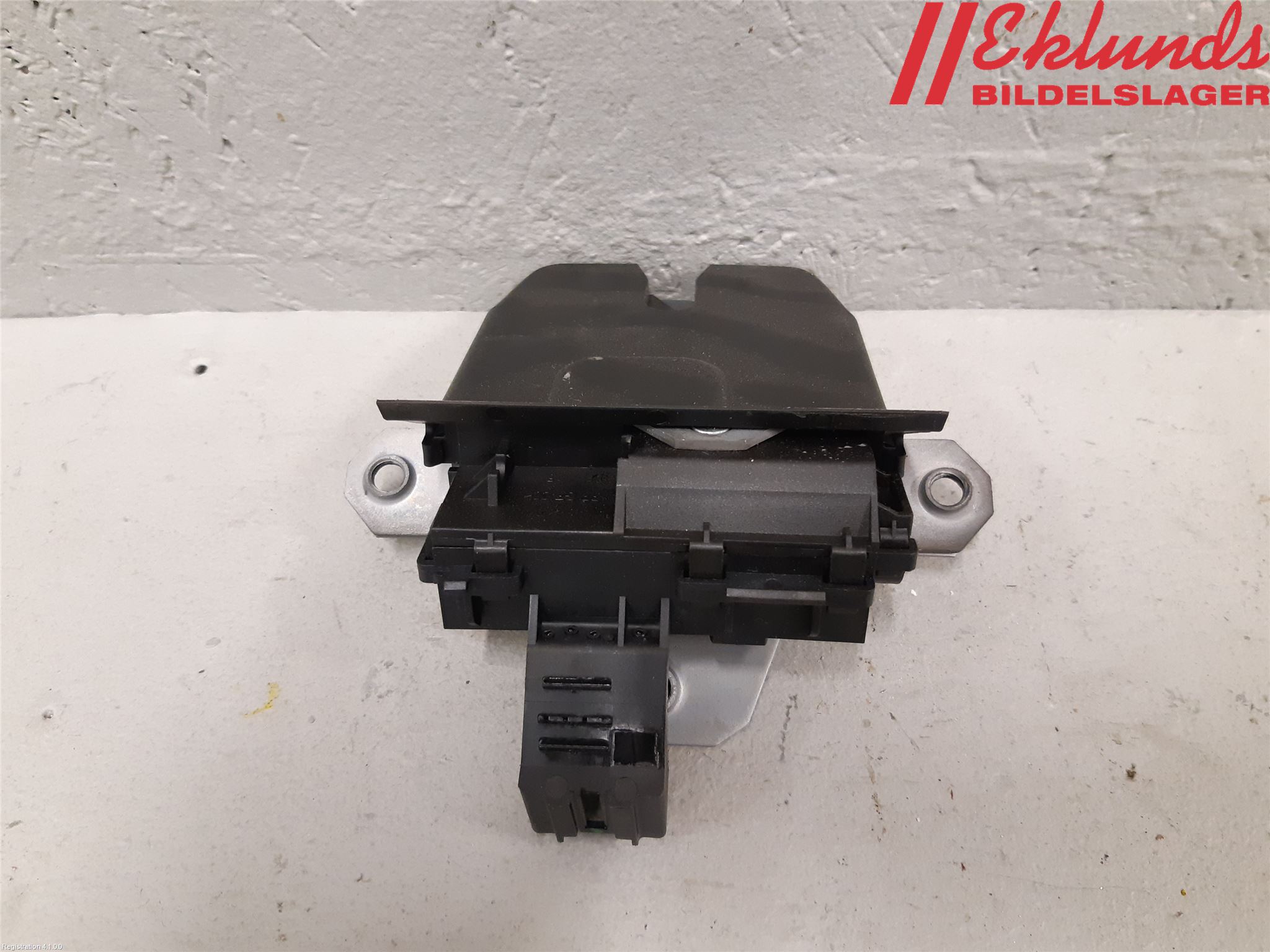Ford FOCUS 15-18 Låskista Baklucka