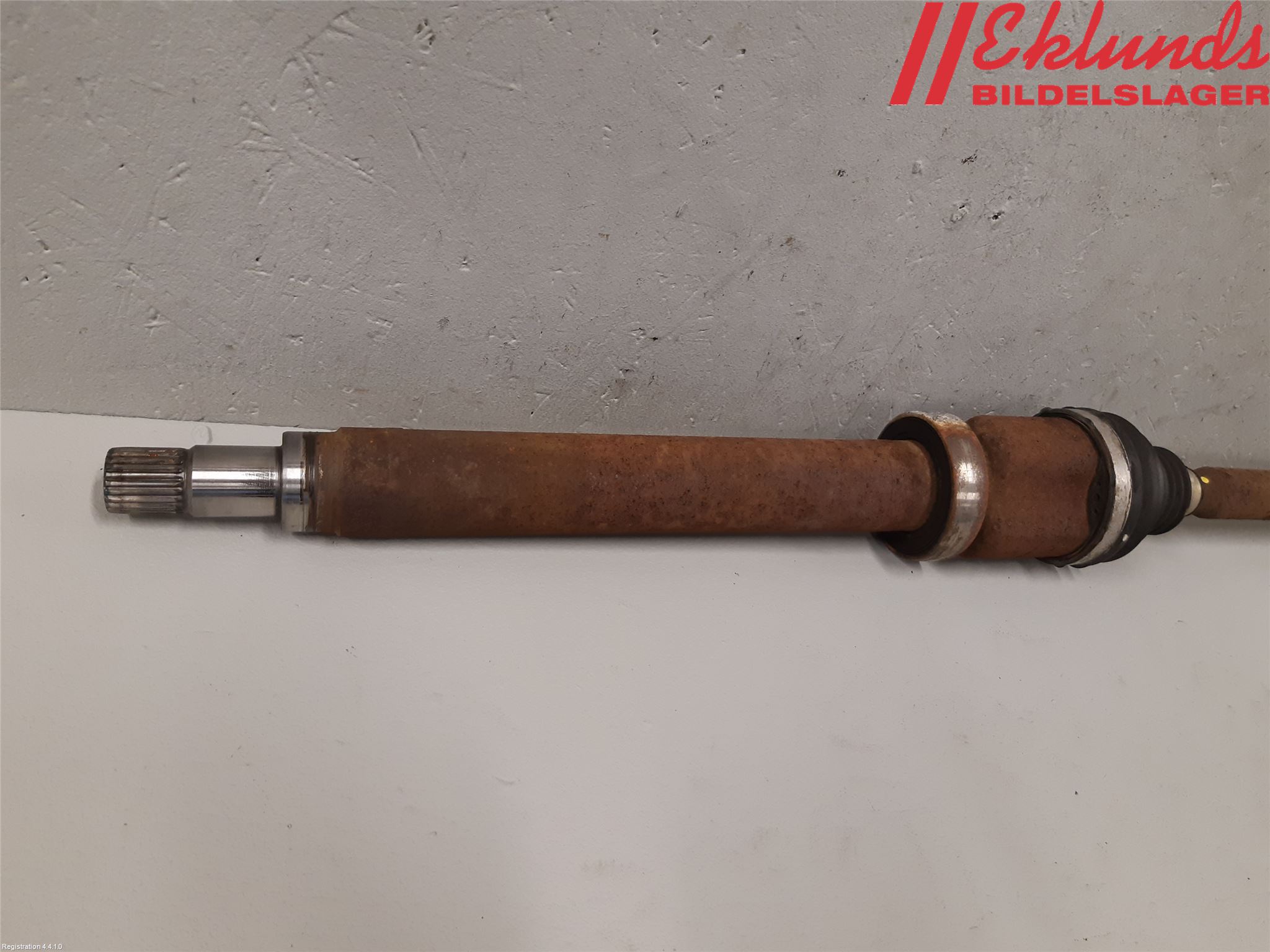 Ford TRANSIT/TOURNEO COURIER 13-23 Drivaxel Fram Höger