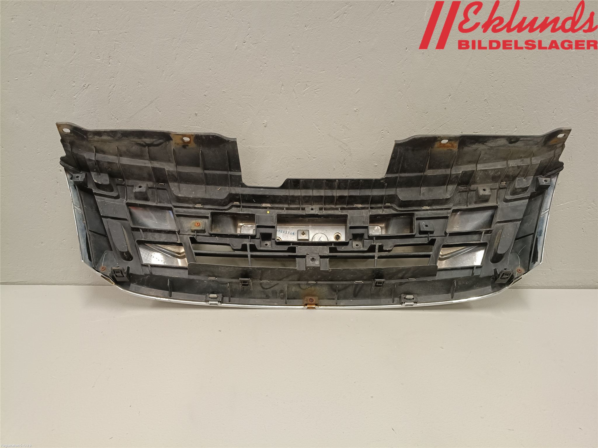 Isuzu D-MAX Grill Komp