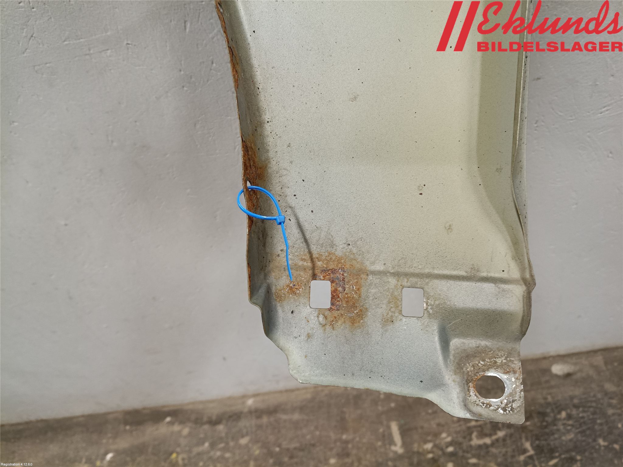 Volvo S60 05-10 Skärm Fram Höger