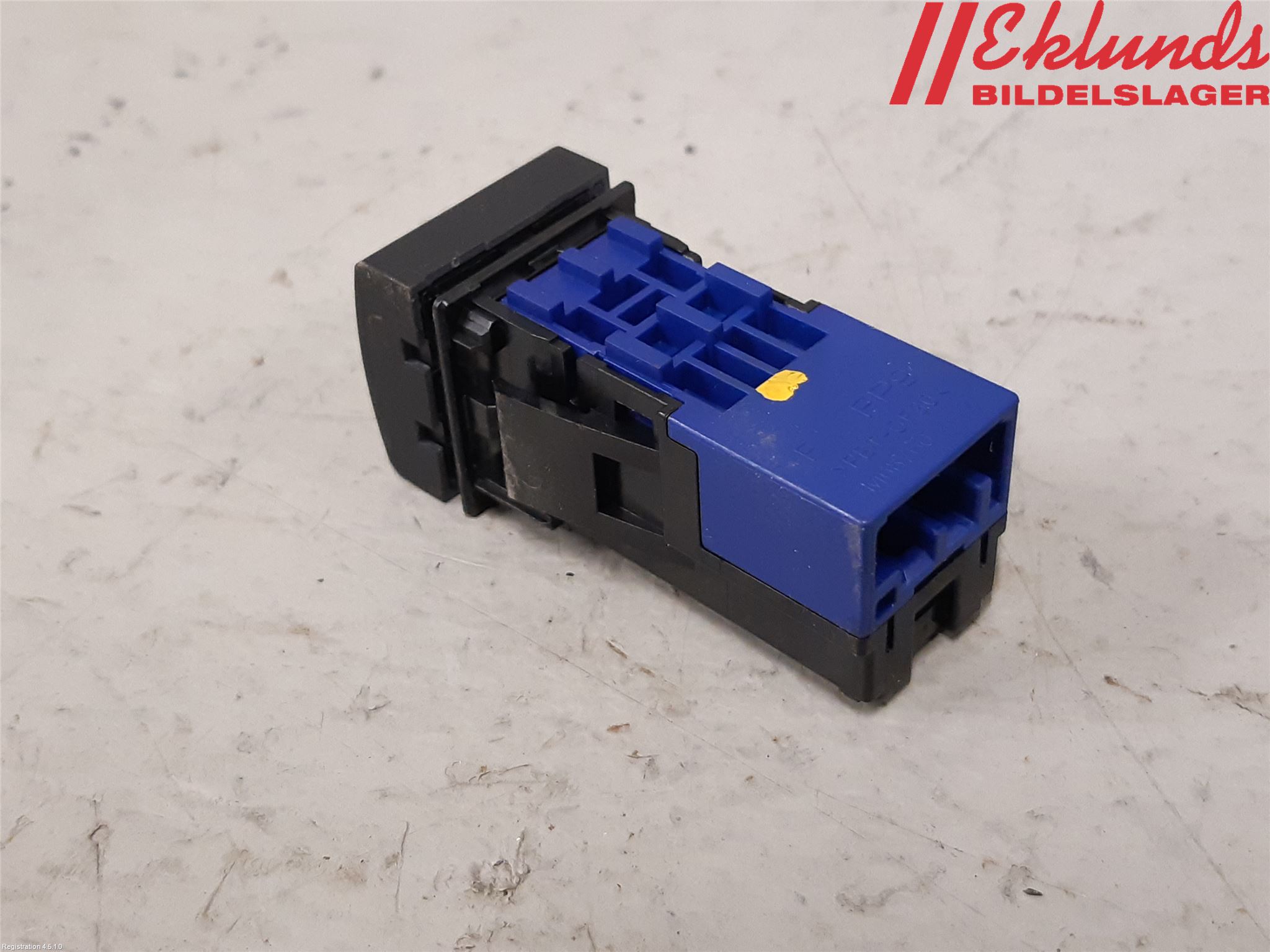 Toyota COROLLA 19- Strömställare Övrigt