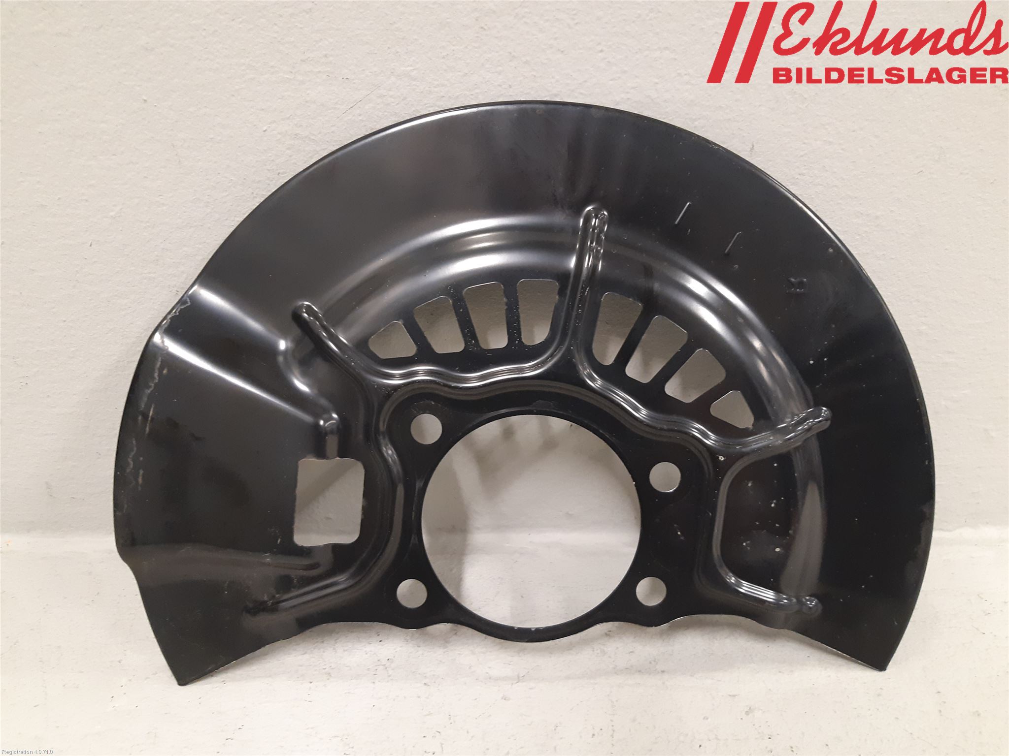 Toyota RAV4 19- Bromssköld Fram