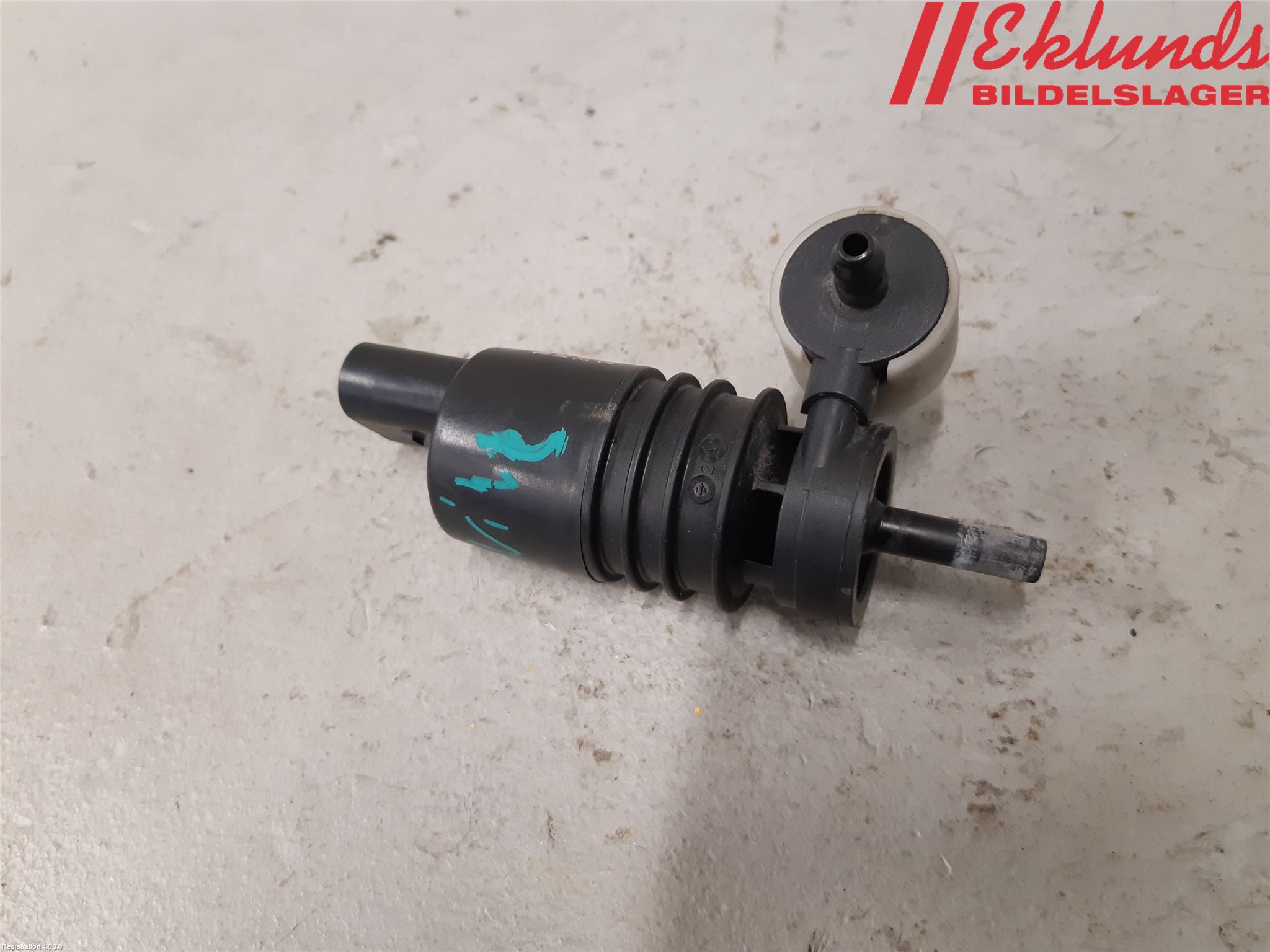 Volkswagen VW CADDY 11-15 Spolarpump Vindruta