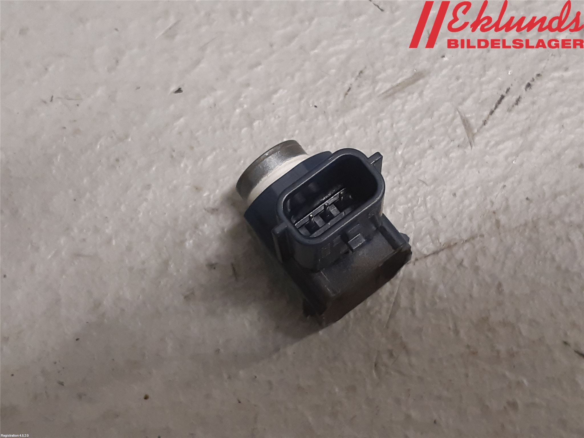 Mitsubishi OUTLANDER 13-21 Parkeringshjälp Backsensor