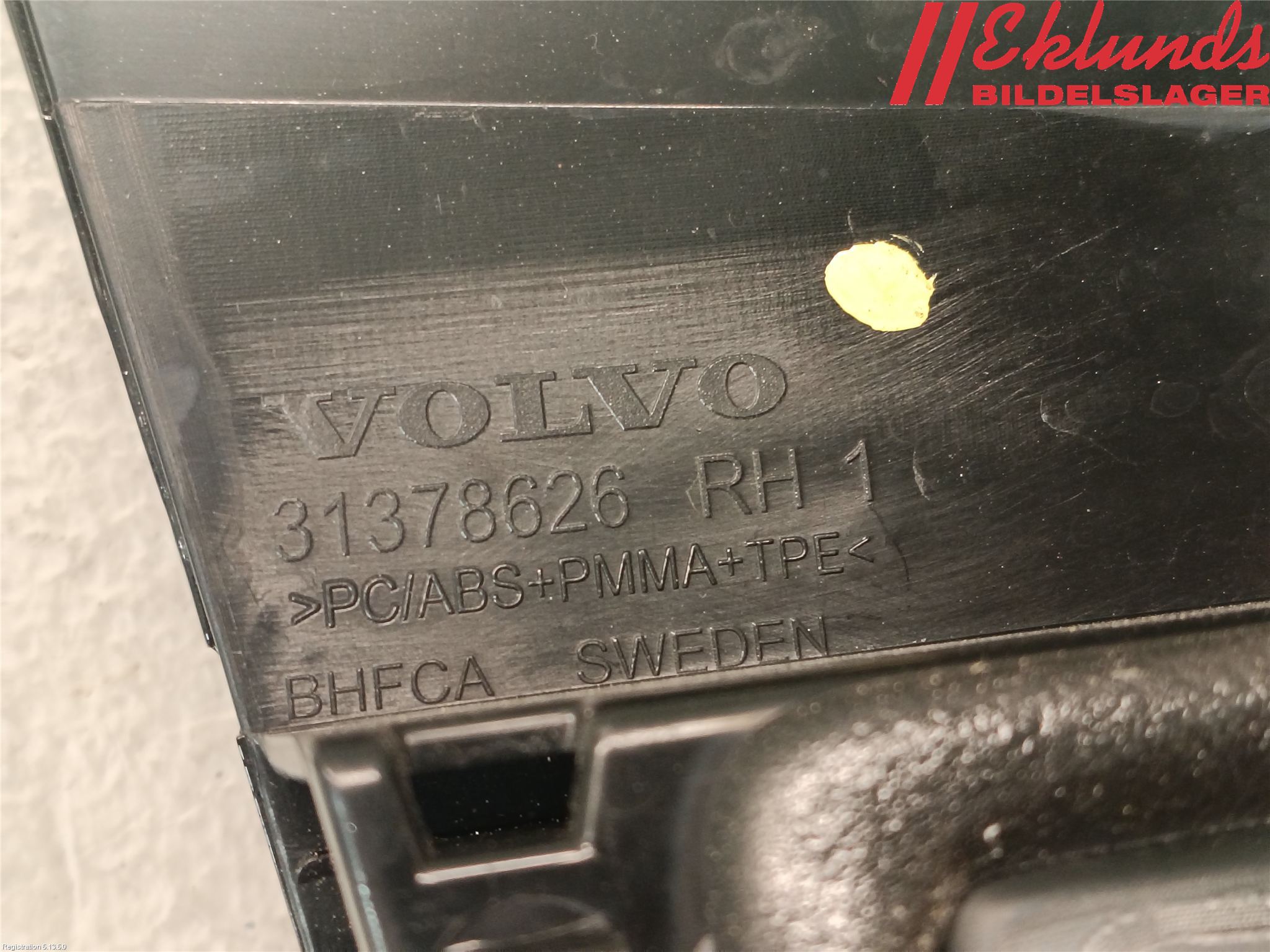 Volvo V90 CROSS COUNTRY 17->> Dörr Dekorlist Bak Hö