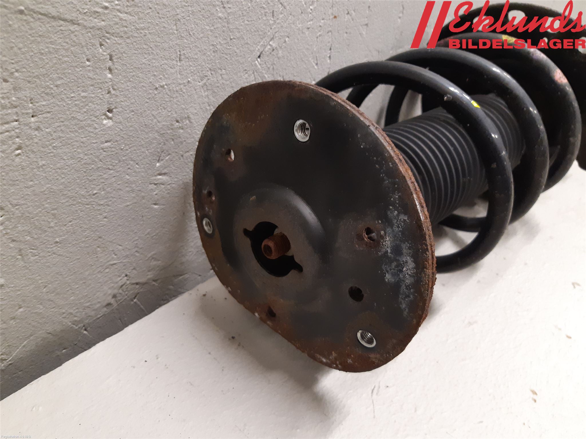 Volvo V60 14-18 Fjäderben Fram Vänster