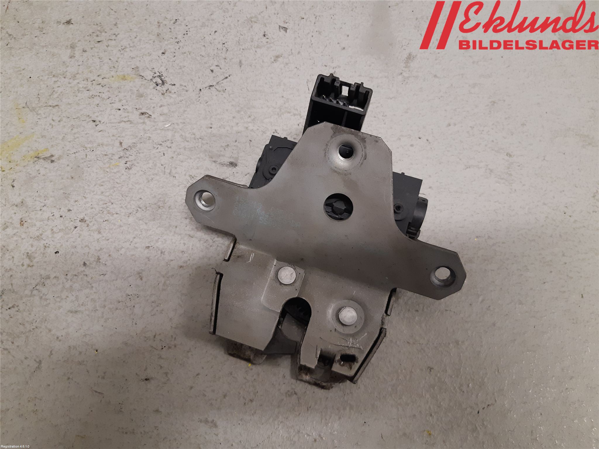 Ford FOCUS 11-14 Låskista Baklucka