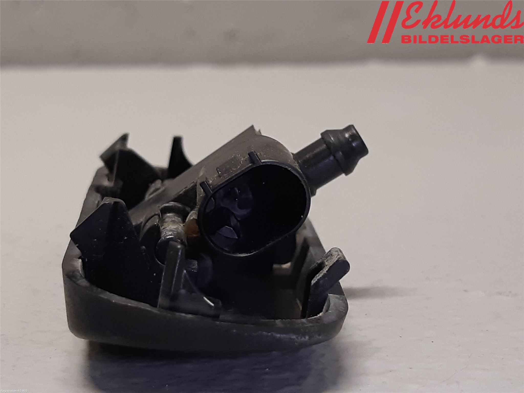 Audi A6 F2/C8 19- Spolarmunstycke Rutor