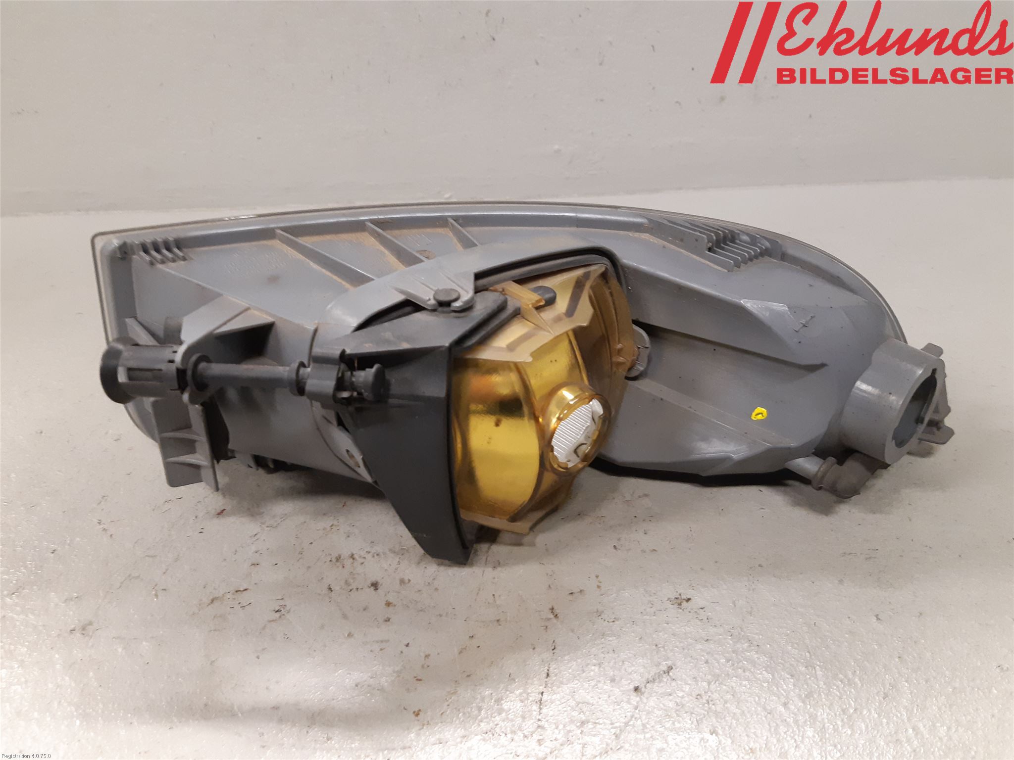 Skoda SUPERB 09-15 Dimljus-Varselljus Fram