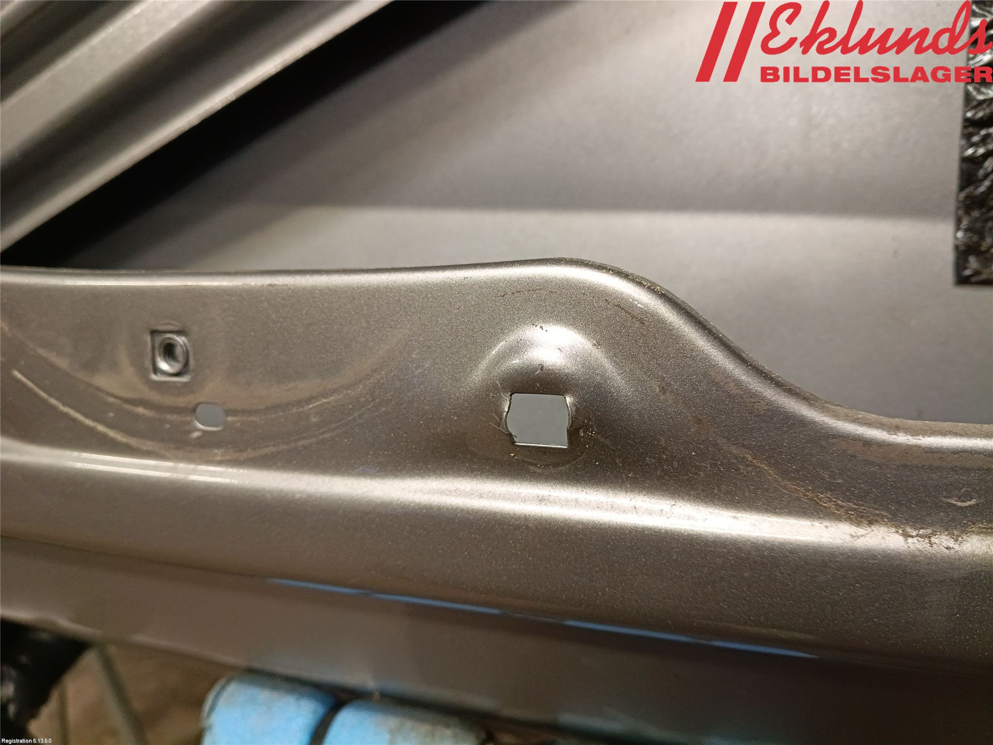 Volkswagen VW PASSAT 11-14 Dörr Fram Vänster