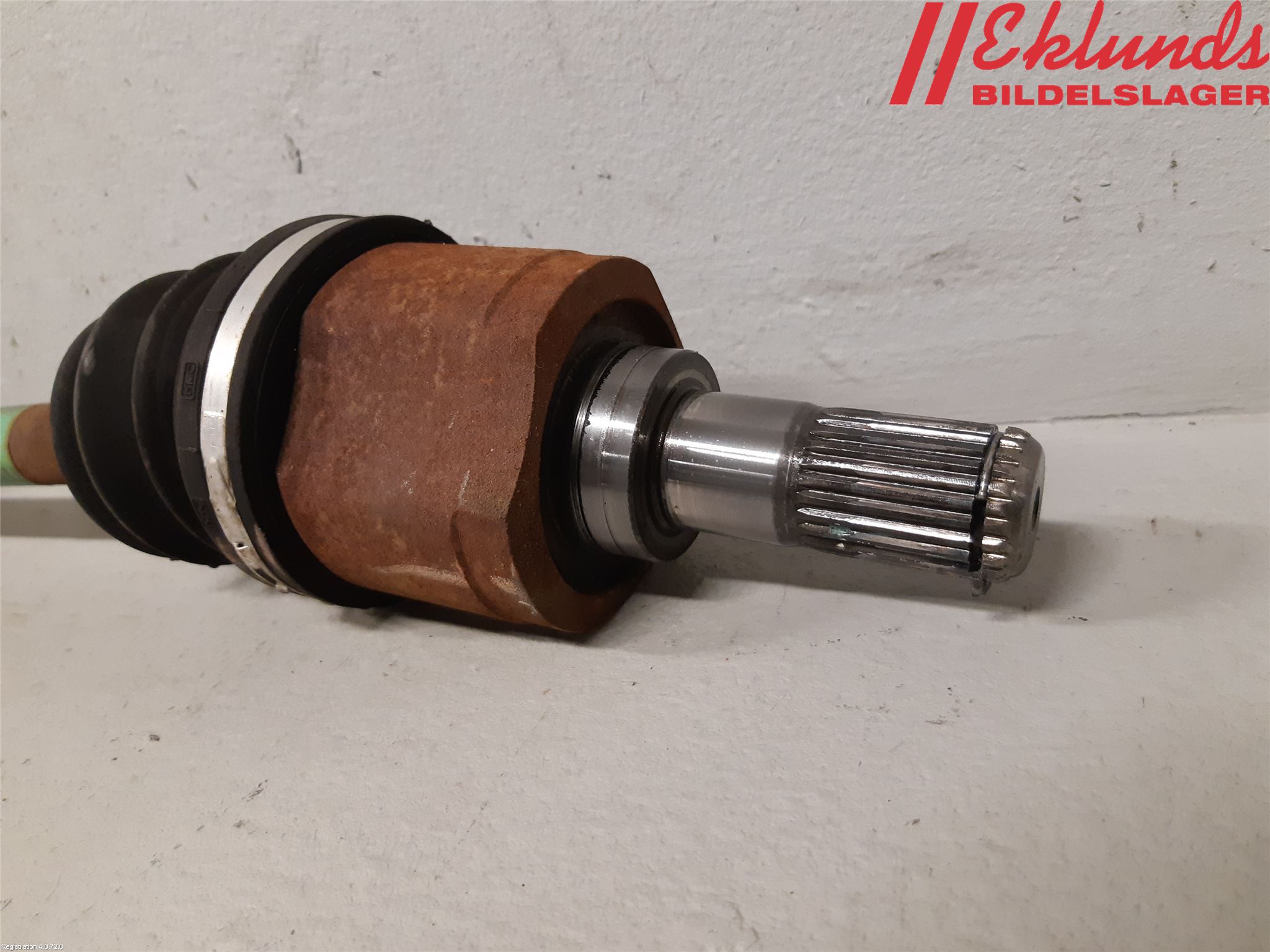 Kia RIO 12-16 Drivaxel Fram Vänster