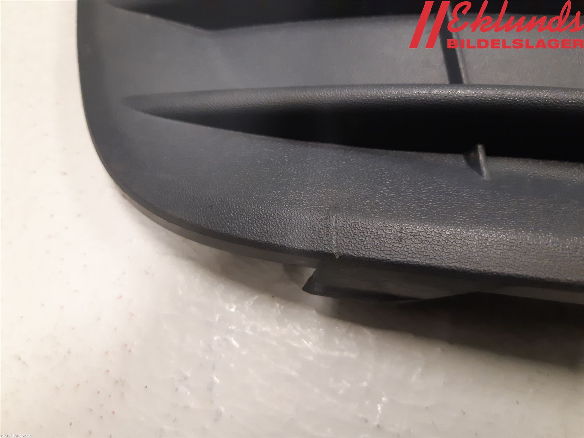 Volvo V50 08-12 Stöt Utfyllnad-List-Grill