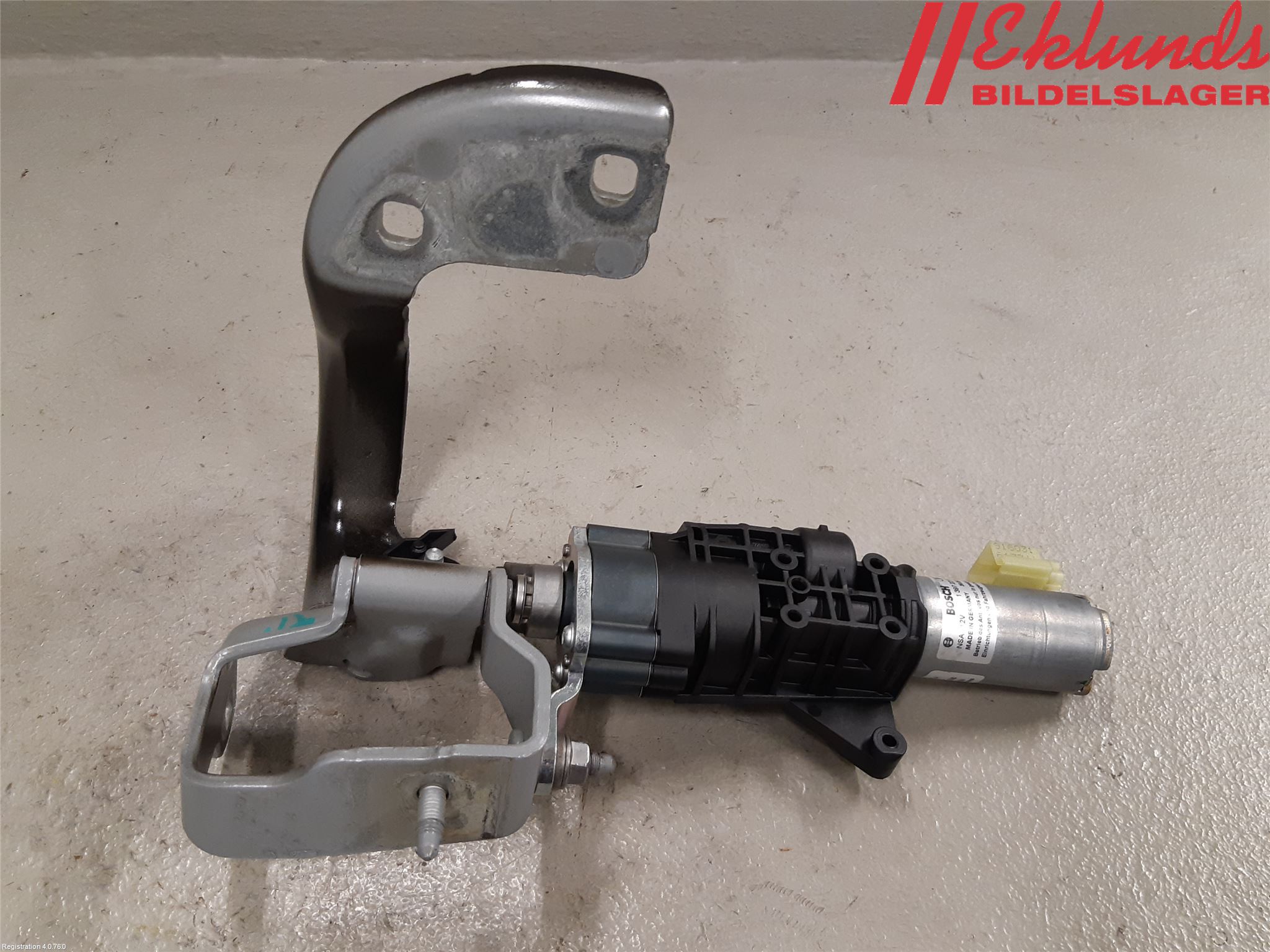 Audi A4/S4 B9 16-19 Bakluckeöppnare Automatisk