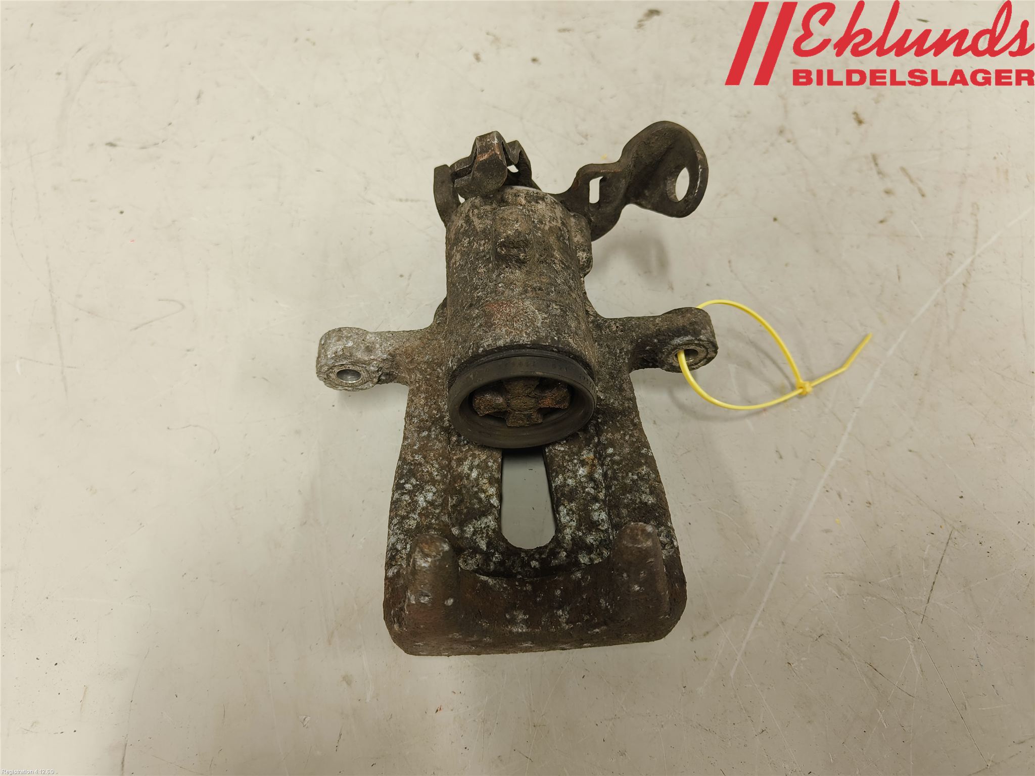 Renault CLIO III  09-12 Bromsok Bak Vänster