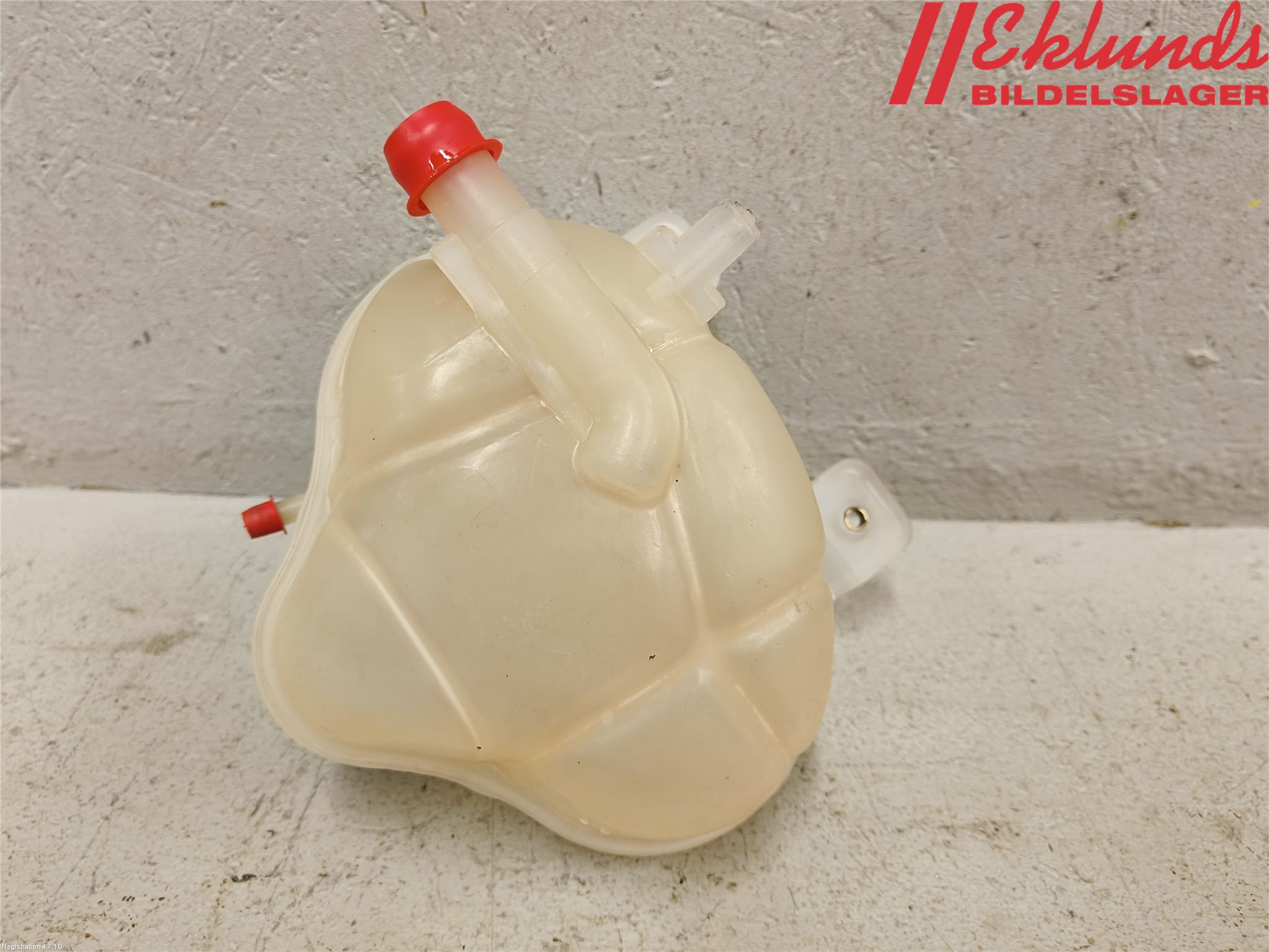 Opel COMBO D 12-18 Expansionstank