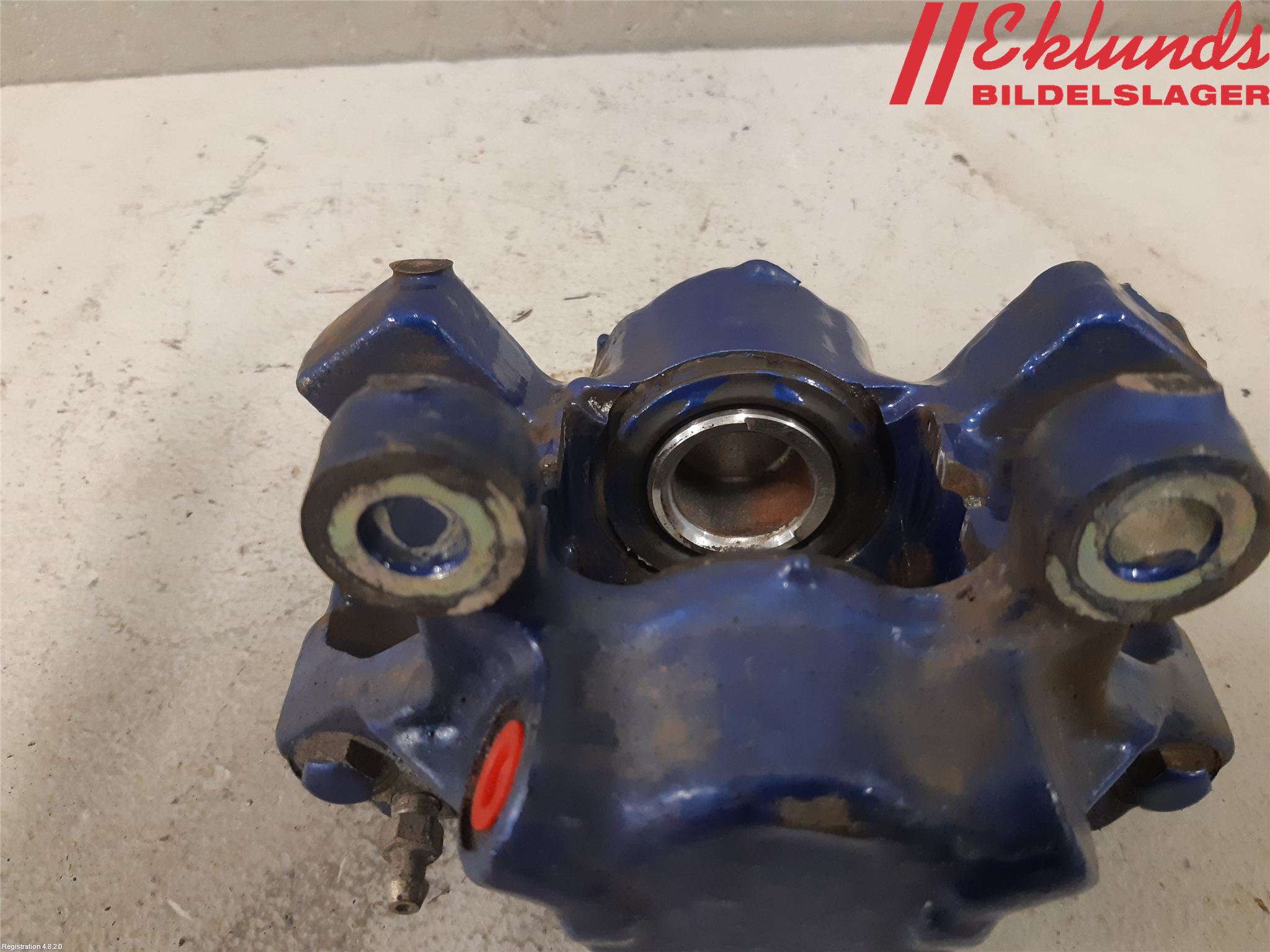 Volvo S70/V70/XC  97-00 Bromsok Bak Vänster