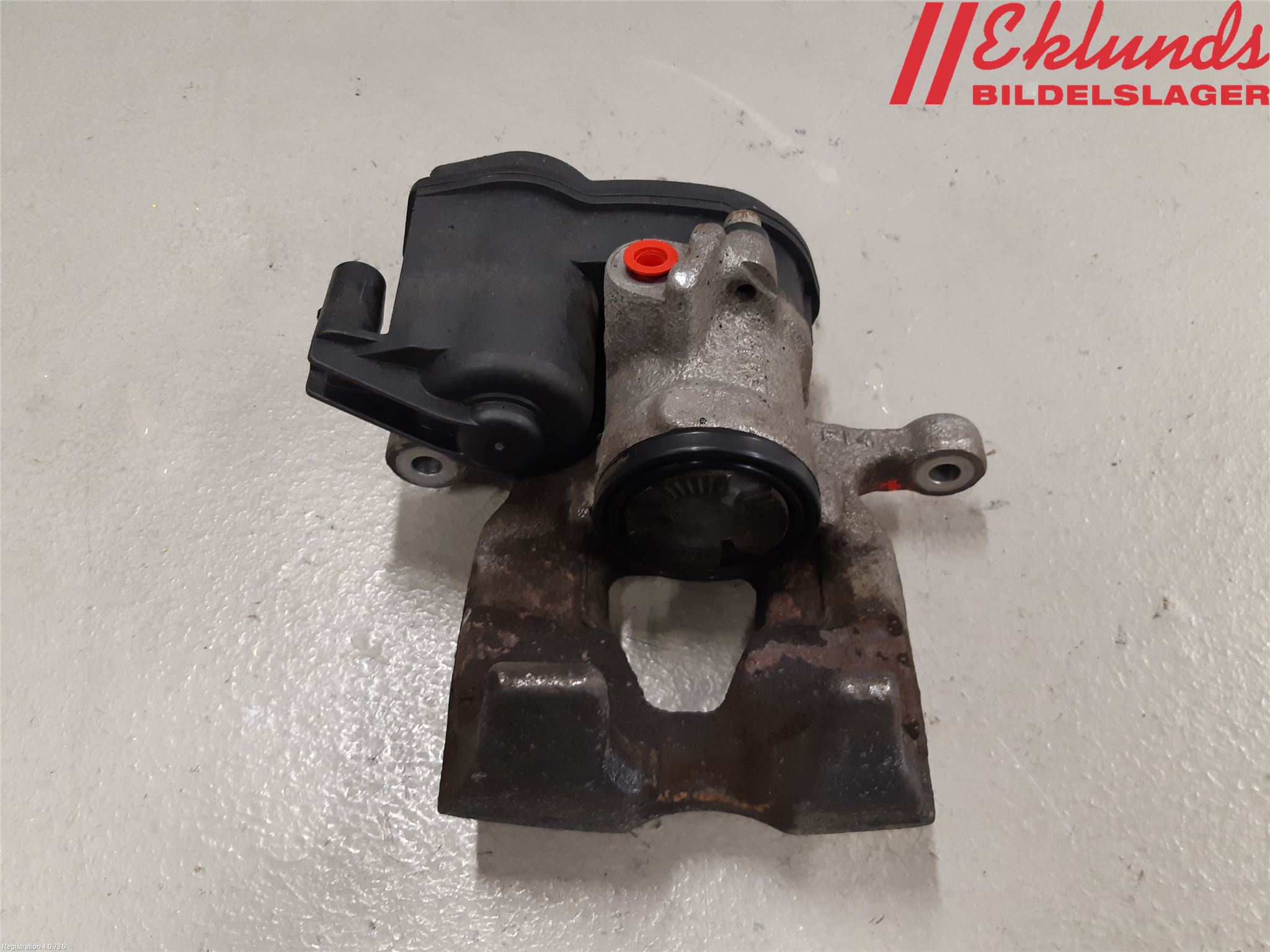 Audi A4/S4 B9 16-19 Bromsok Bak Vänster