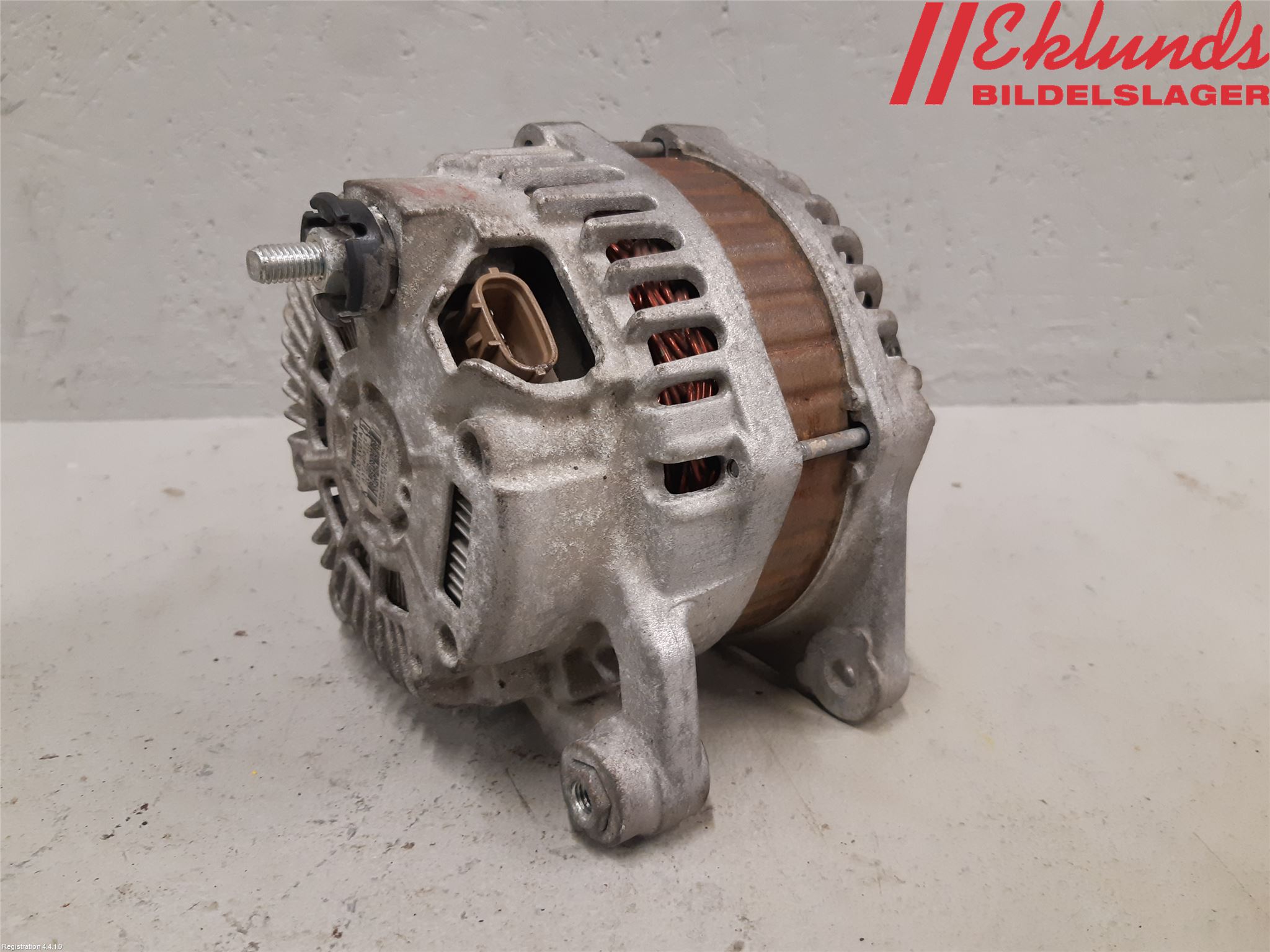 Nissan NV200/NV200 COMBI Generator