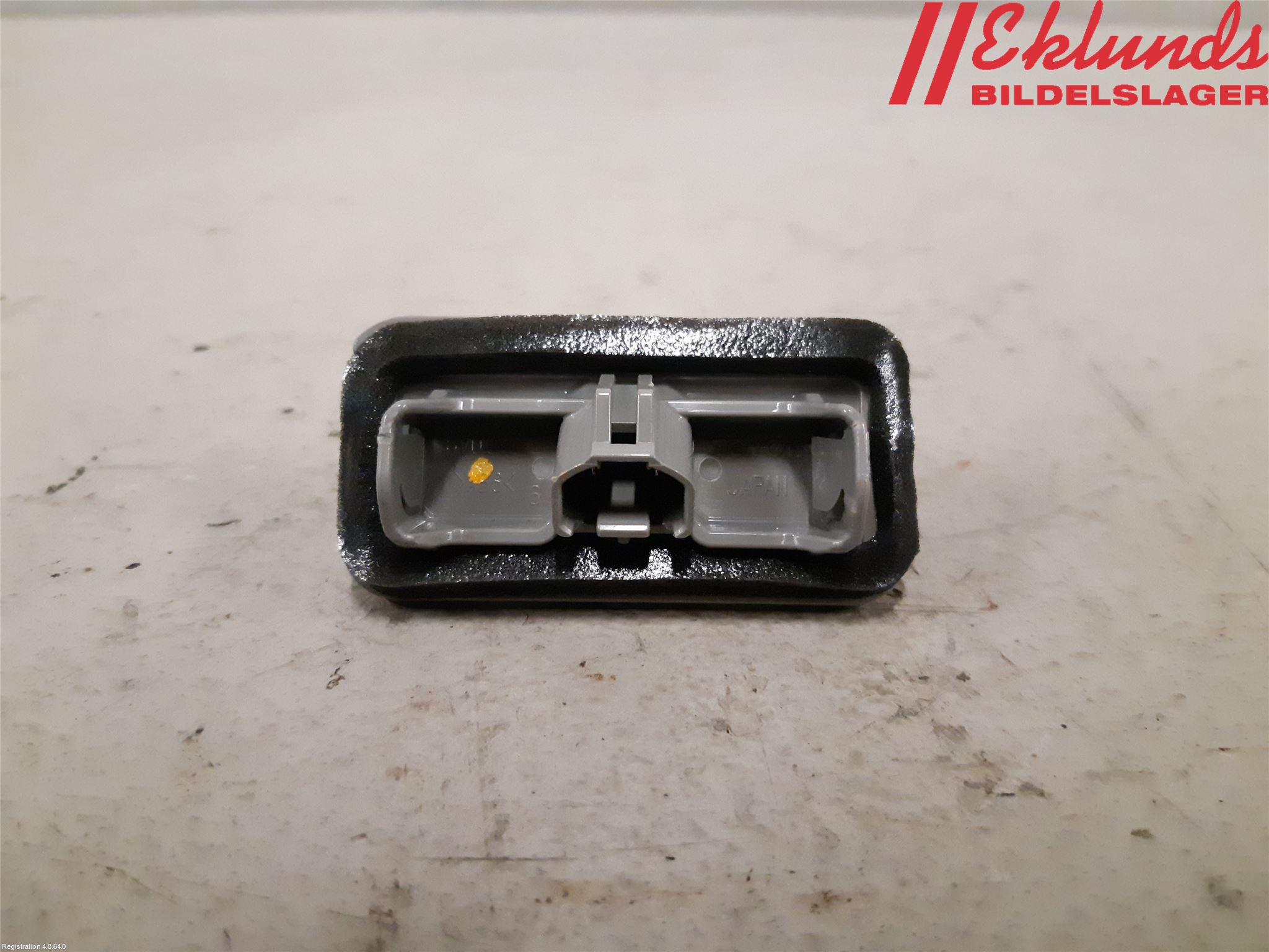 Lexus UX/300e 19- Skylt Belysning