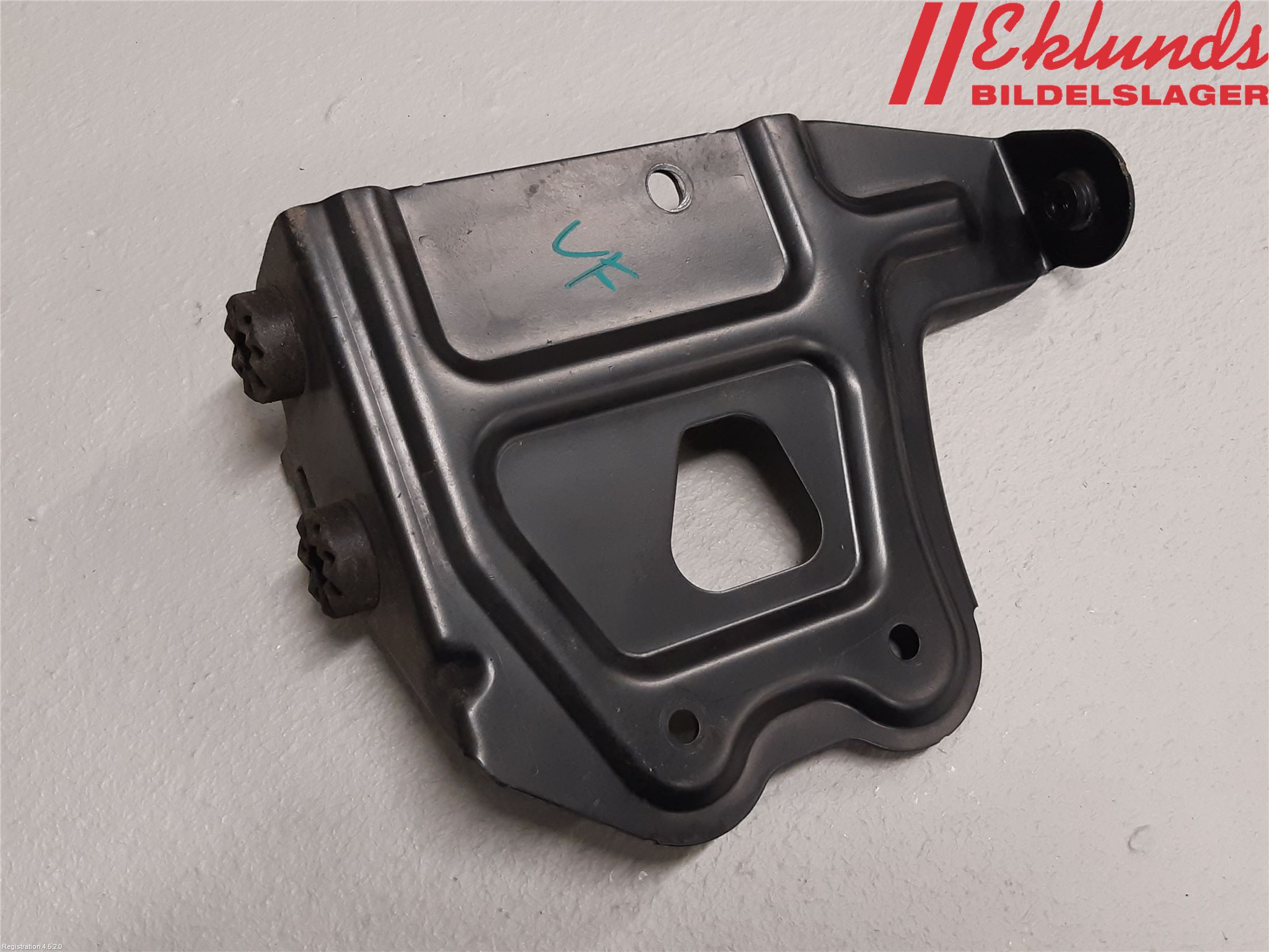 BMW 3 G20/G21/G80/G81 19- Frontplåt