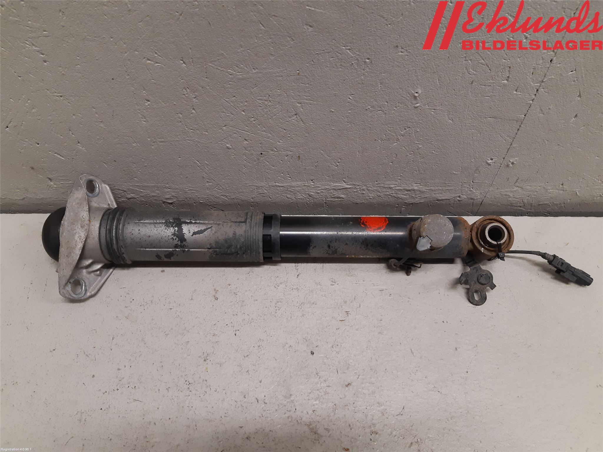 Toyota COROLLA 19- Stötdämpare Bak