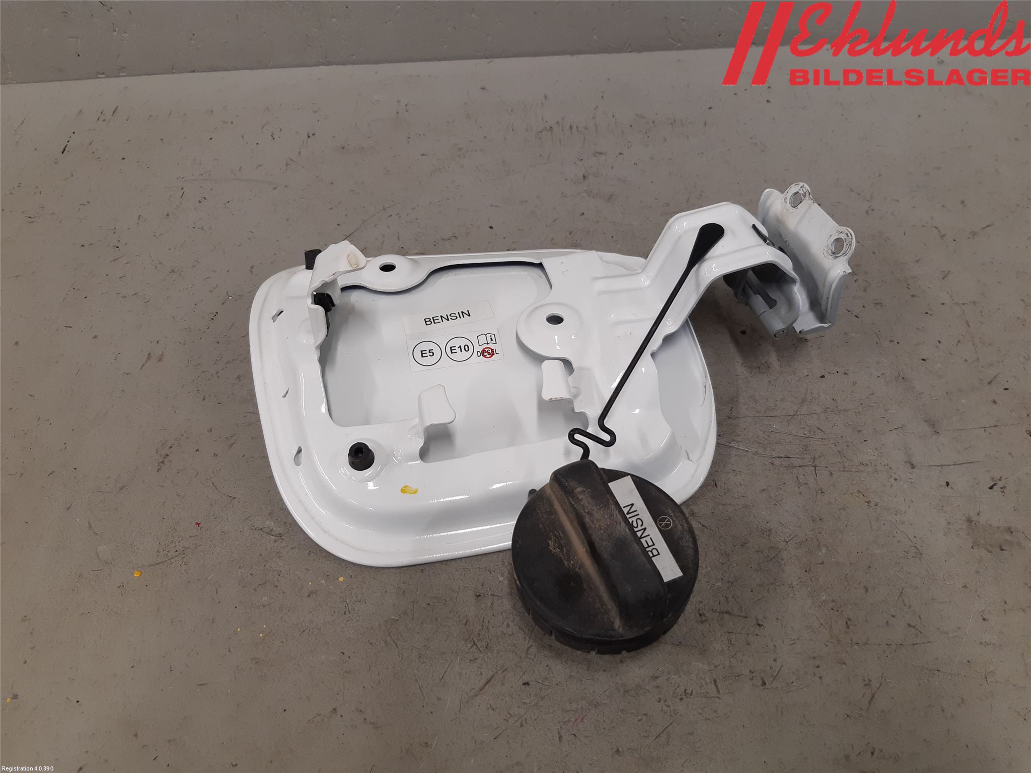 Toyota C-HR 16-23 Tanklucka