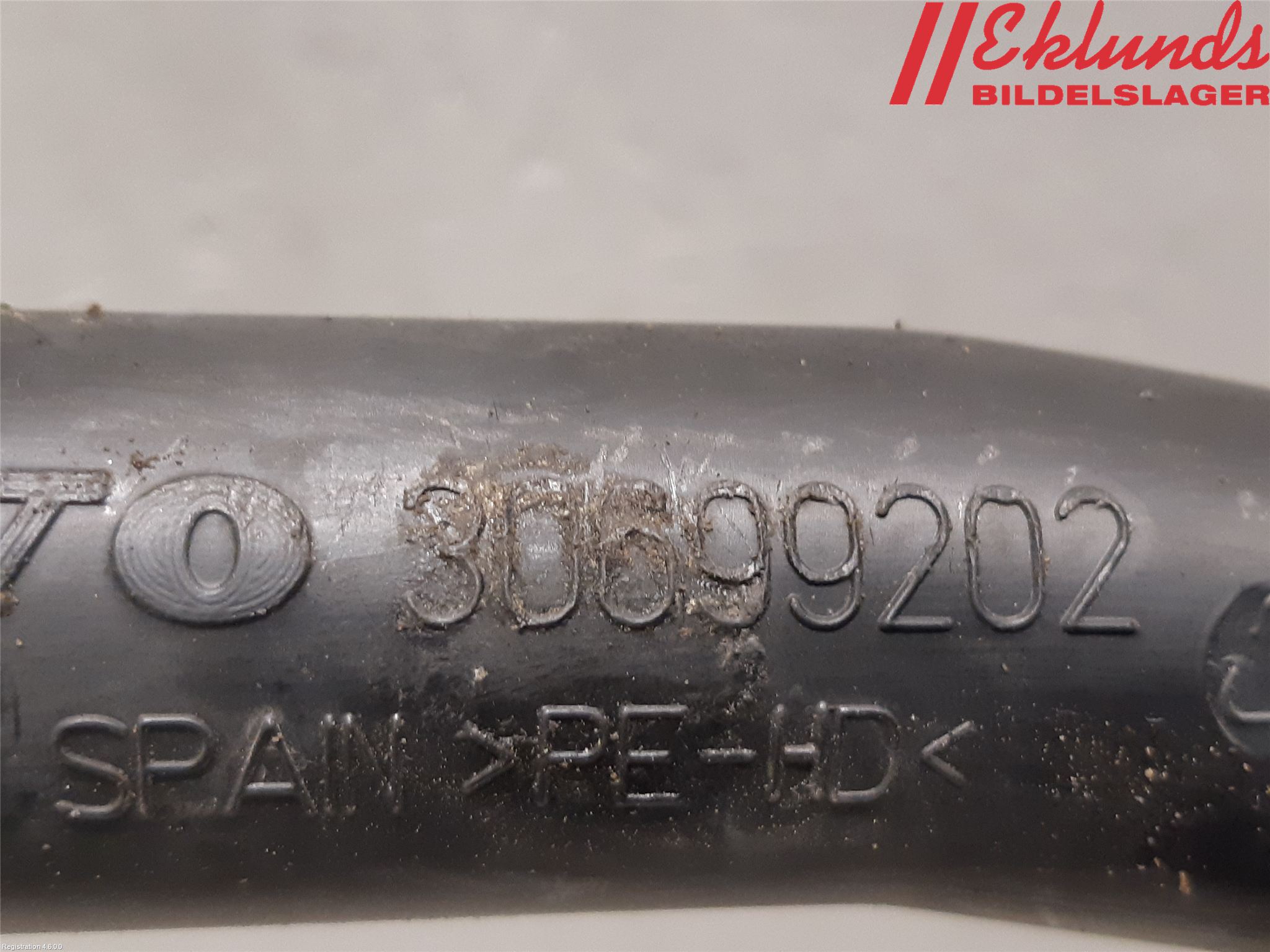 Volvo V70 08-13 Spolartank Påfyllningsrör