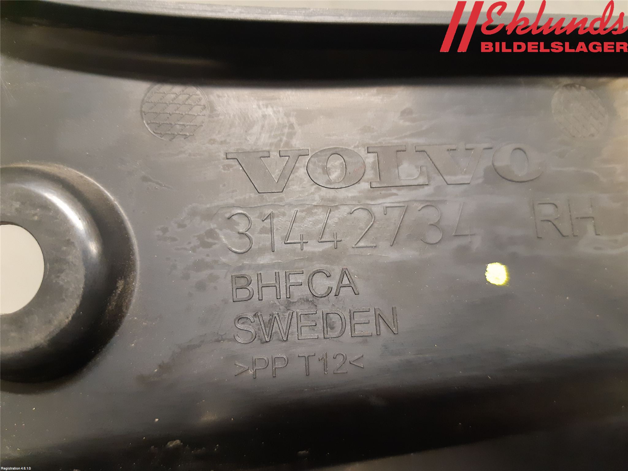 Volvo XC90/RECHARGE 16- Täckplast Front