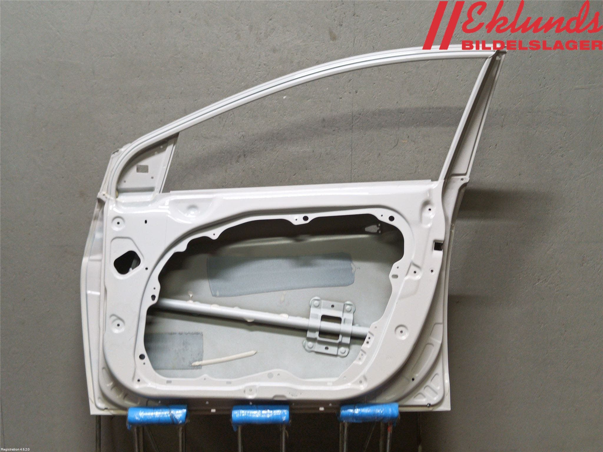 Hyundai i40 08-15 Dörr Fram Höger