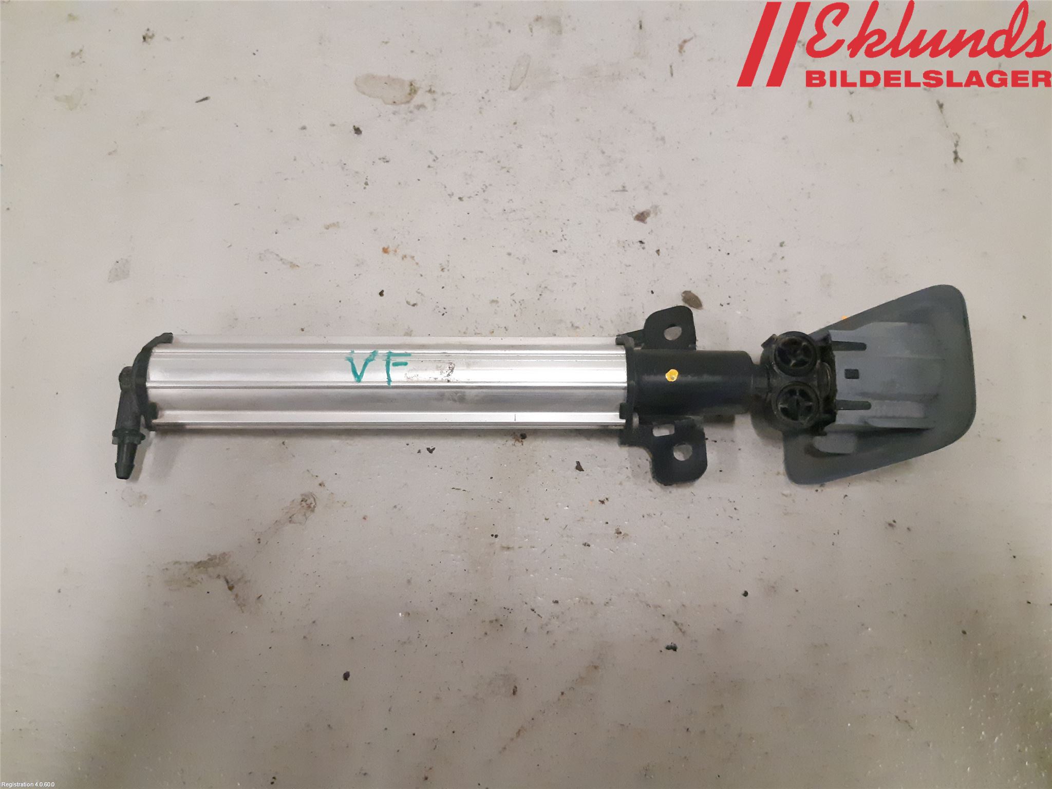 Peugeot 308 08-13 Spolarmunstycke Strålkastare