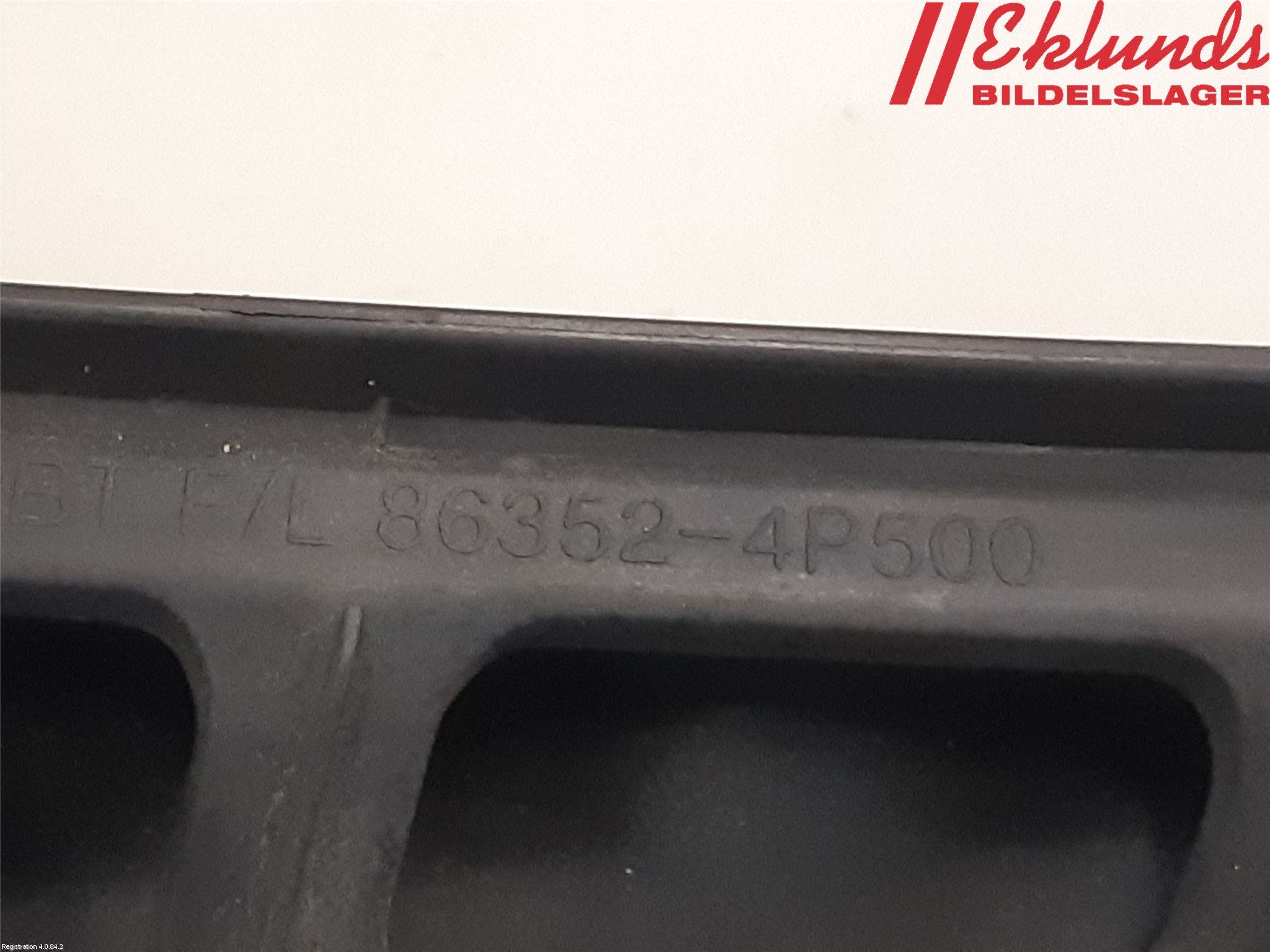 Hyundai i20 PB 09-14 Grill Komp