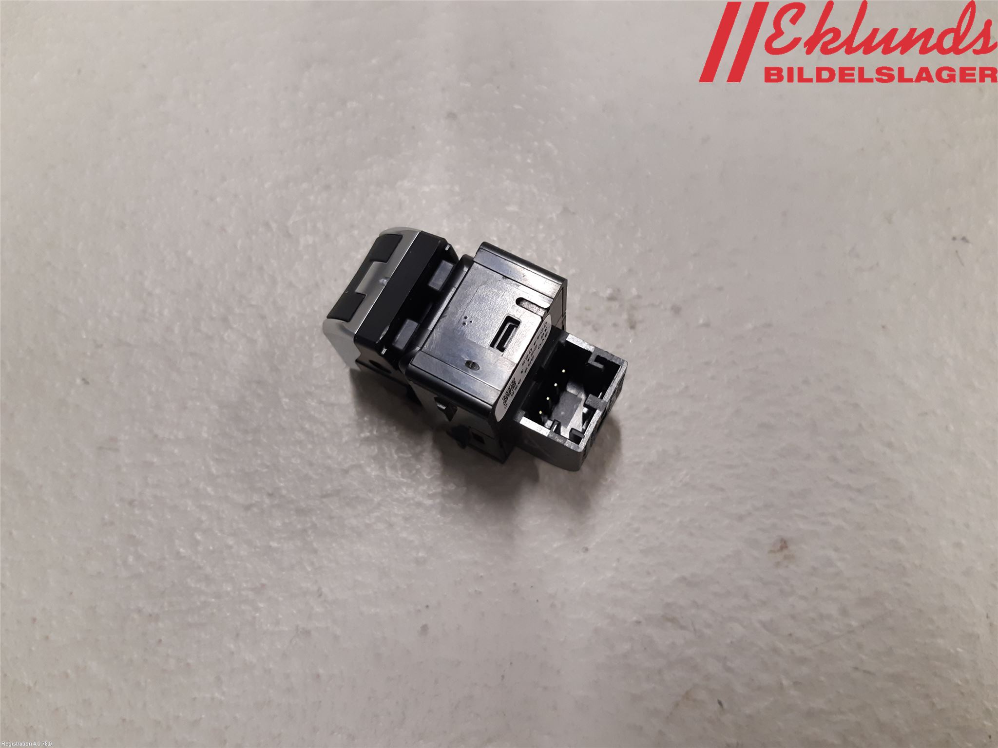 Audi Q2/SQ2 17- Strömställare Elhiss