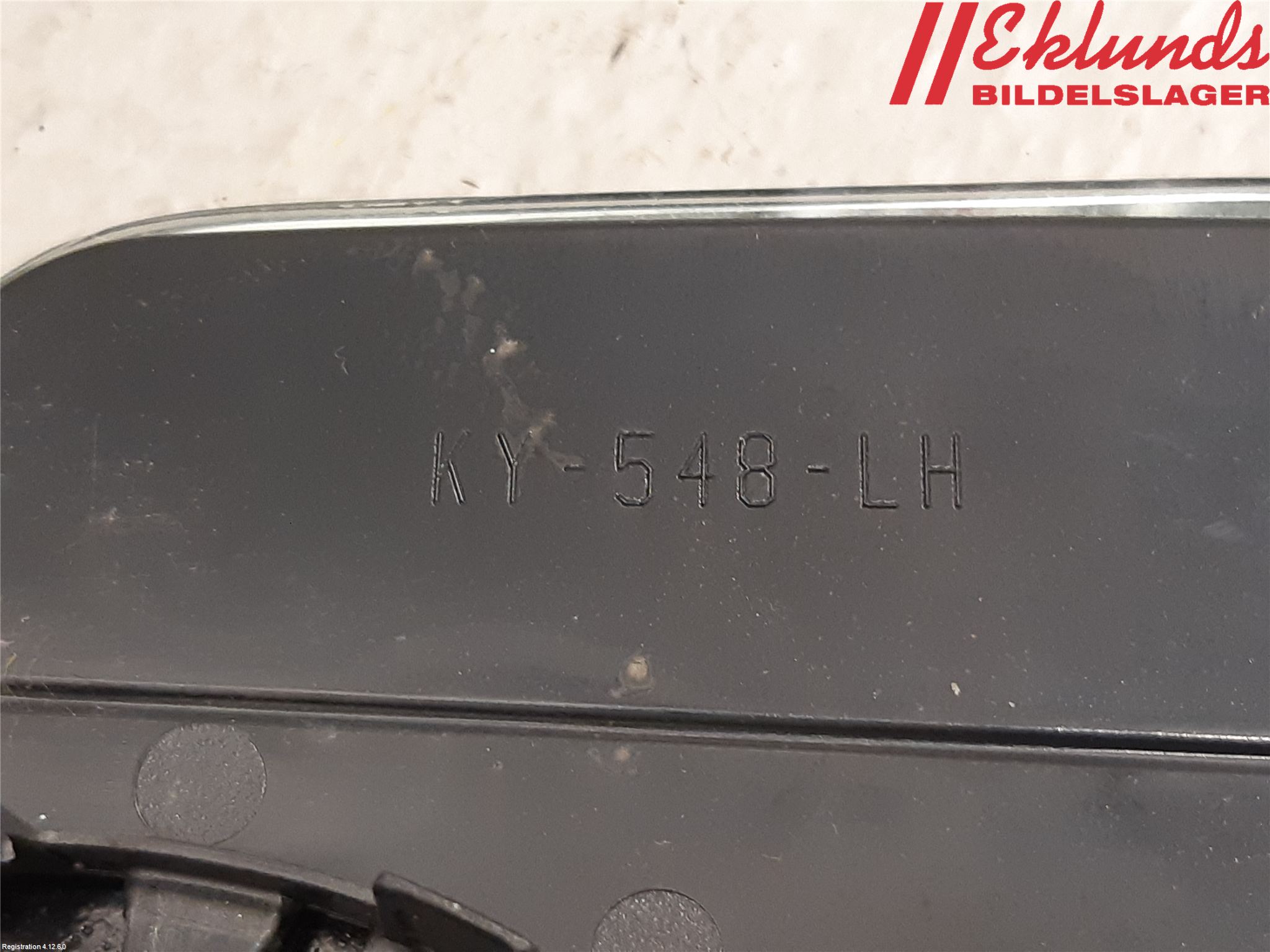 BMW 5 F10/F11/F18 09-17 Spegelglas Vä